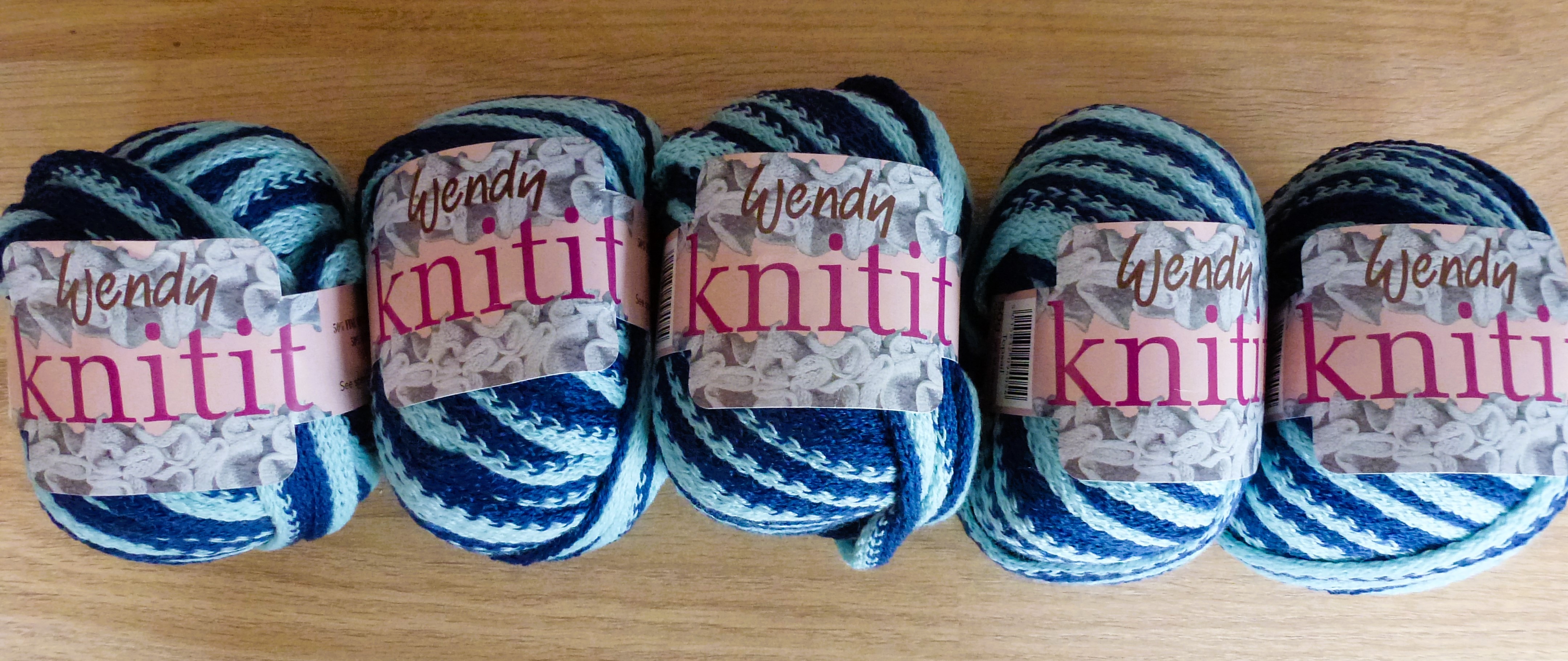 Wendy Knitit FASHION Yarn BUNDLE