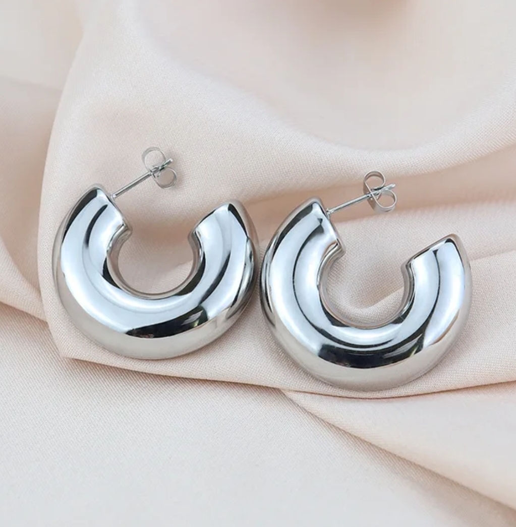 LYANA earrings 