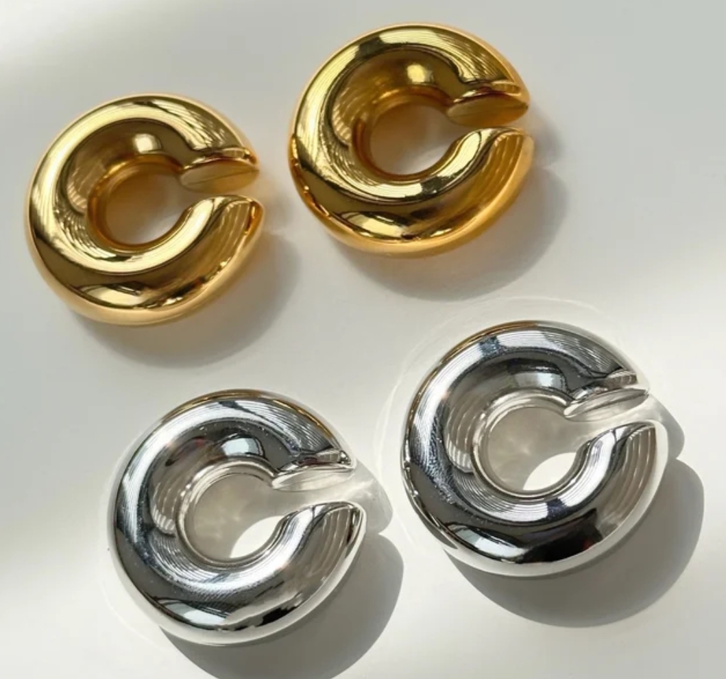  Lyana chunky ear cuffs
