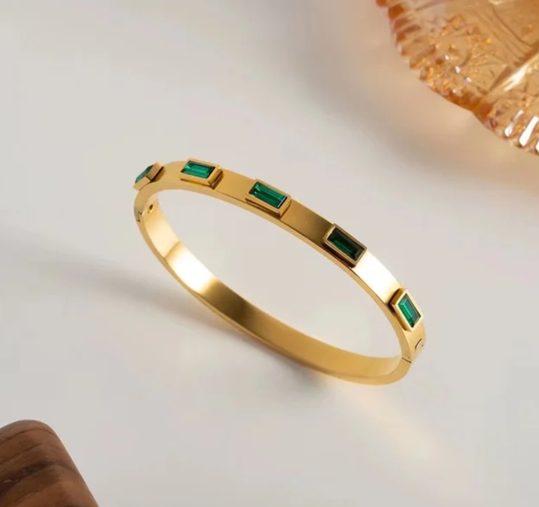 CHUNKY RECTANGLE GREEN bangle  