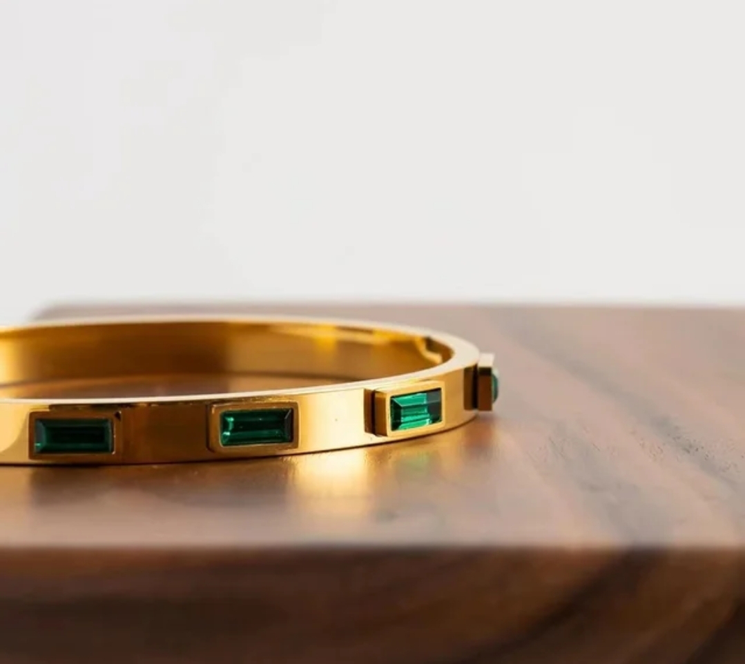 CHUNKY RECTANGLE GREEN bangle  