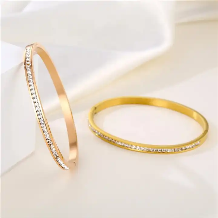 ZIRCON bangle
