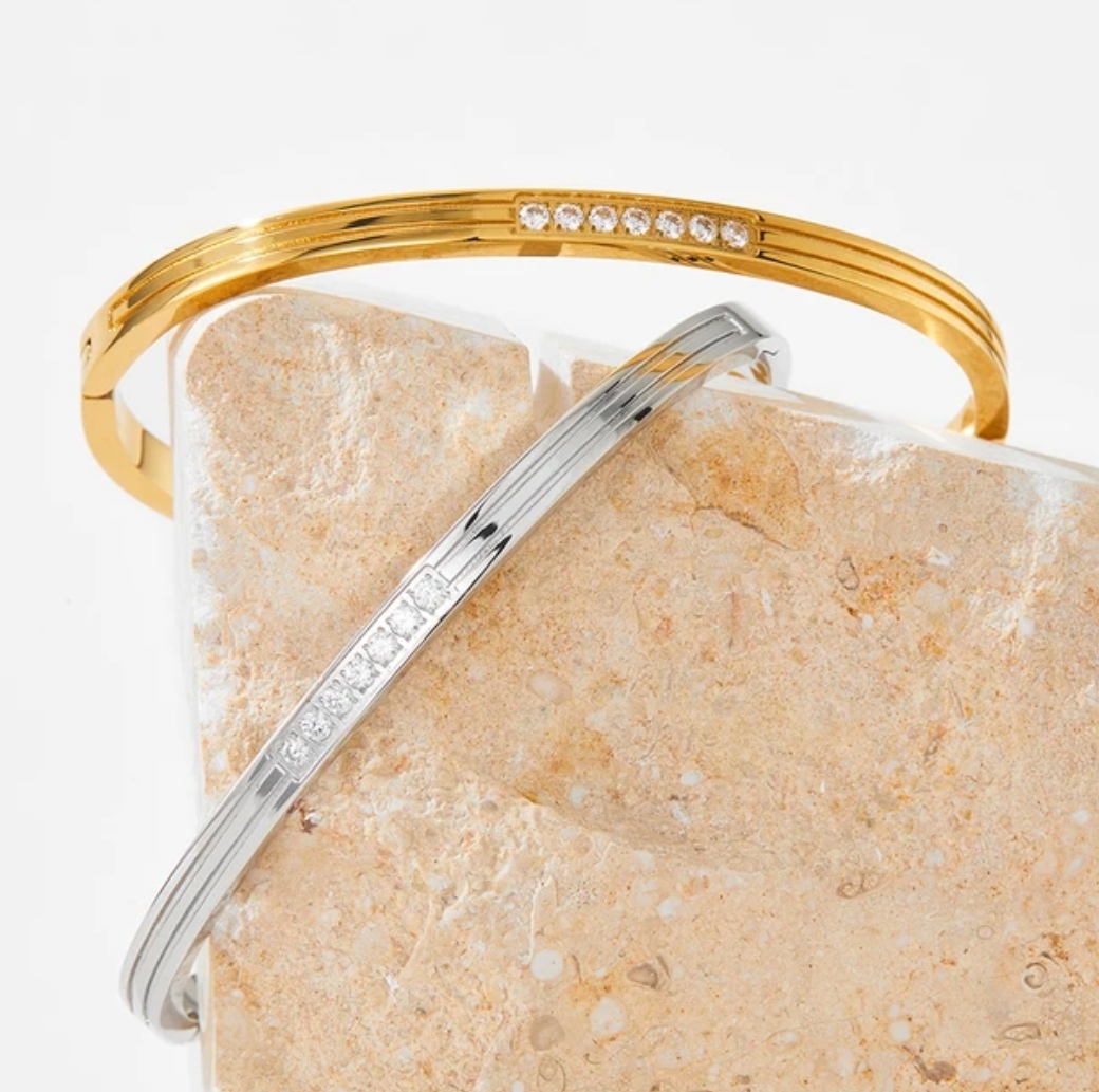 MIDDLE ZIRCON bangle 
