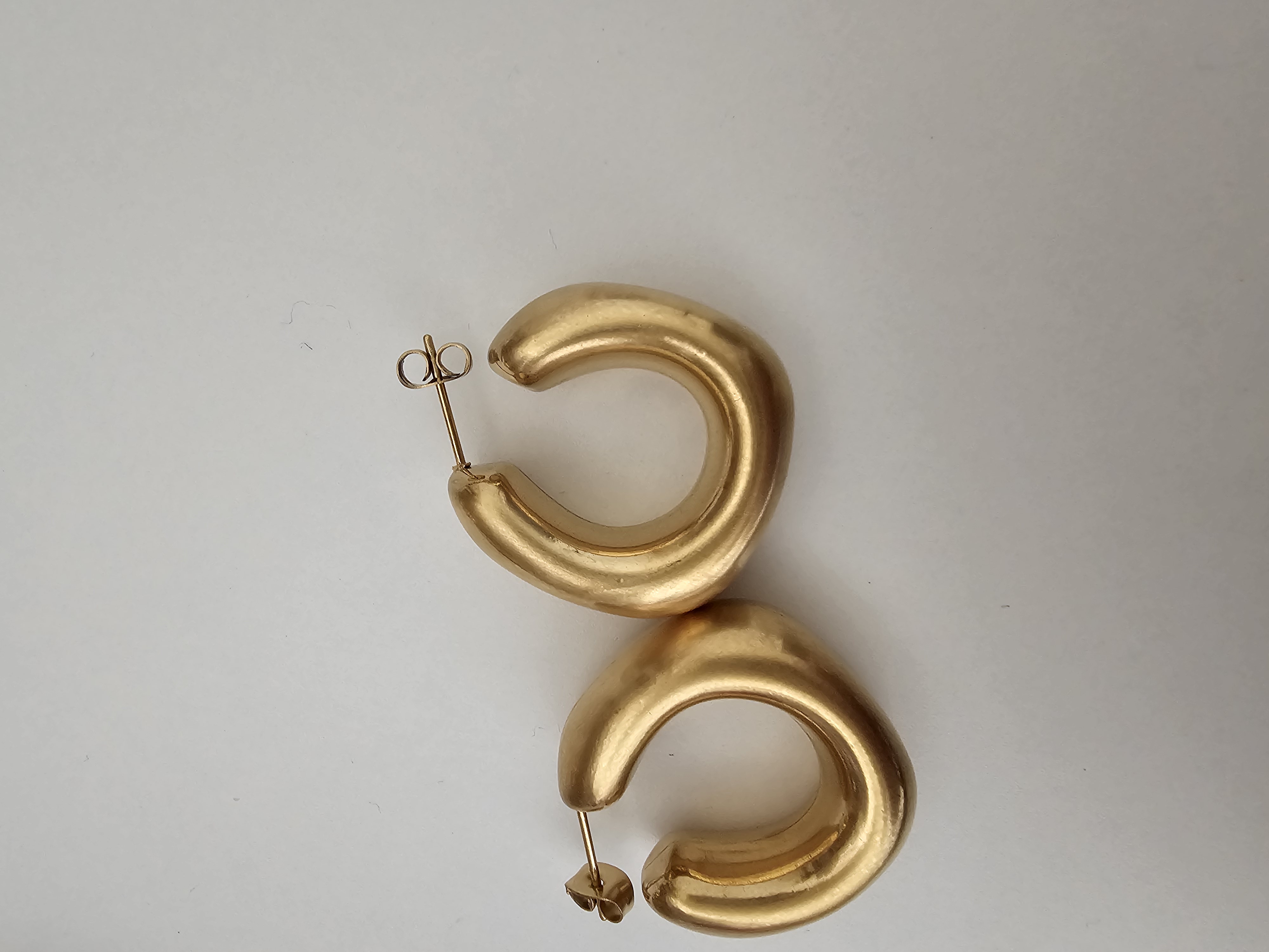 SANDRA MATTE earrings 