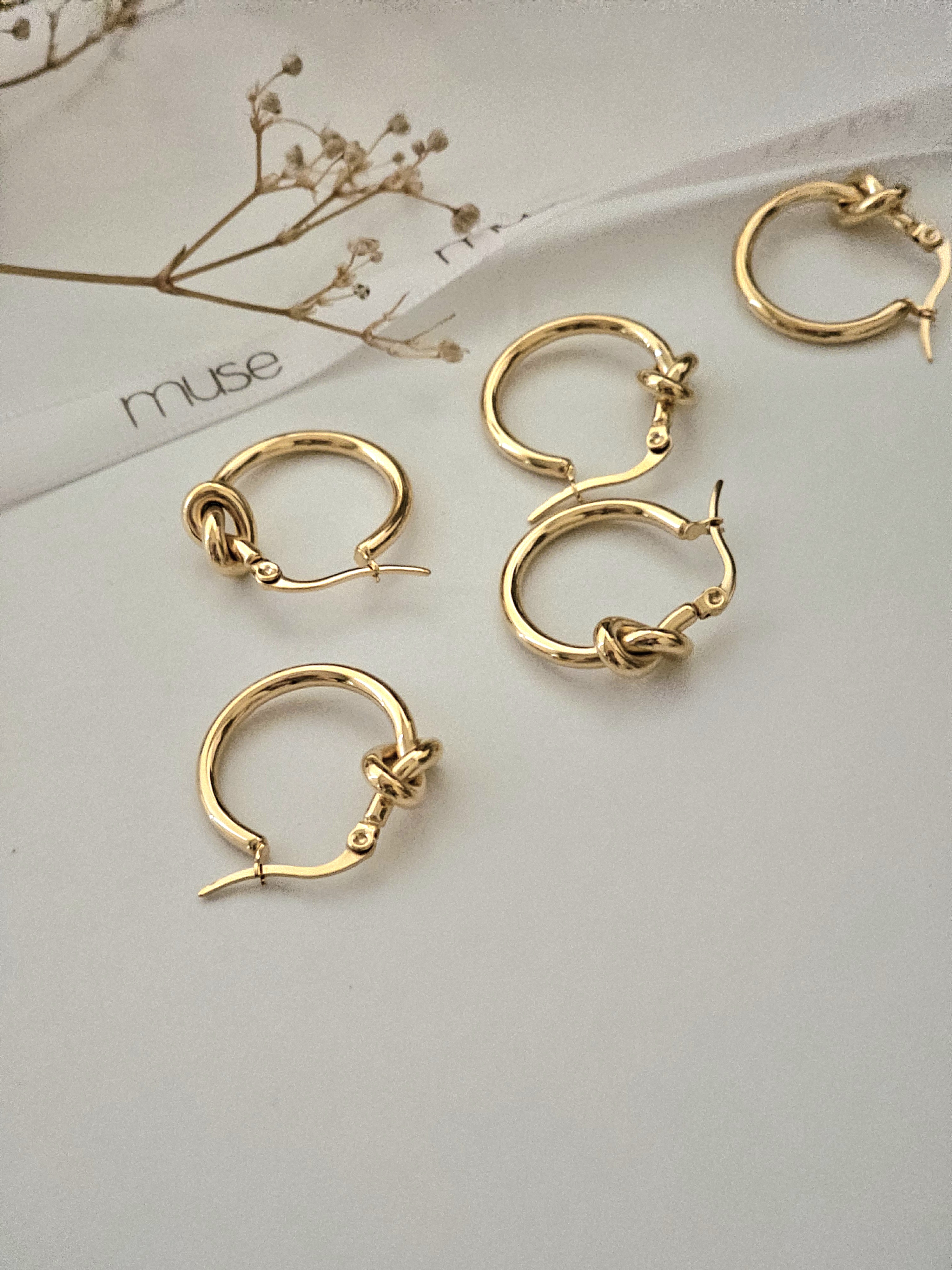 ARIA earrings 