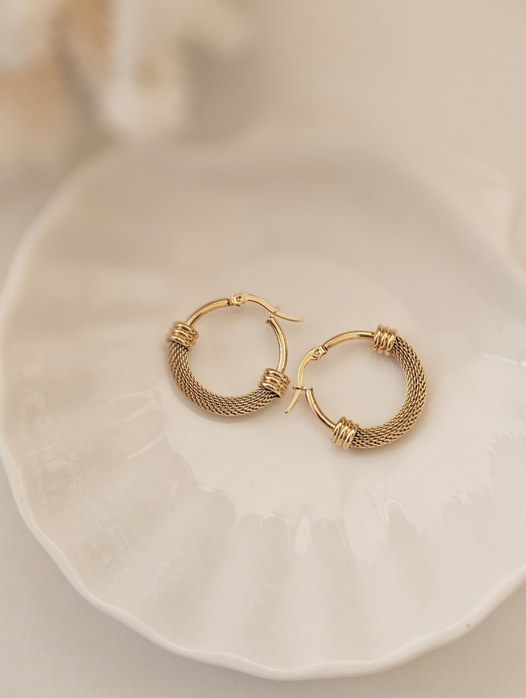OLIVIA EARRINGS