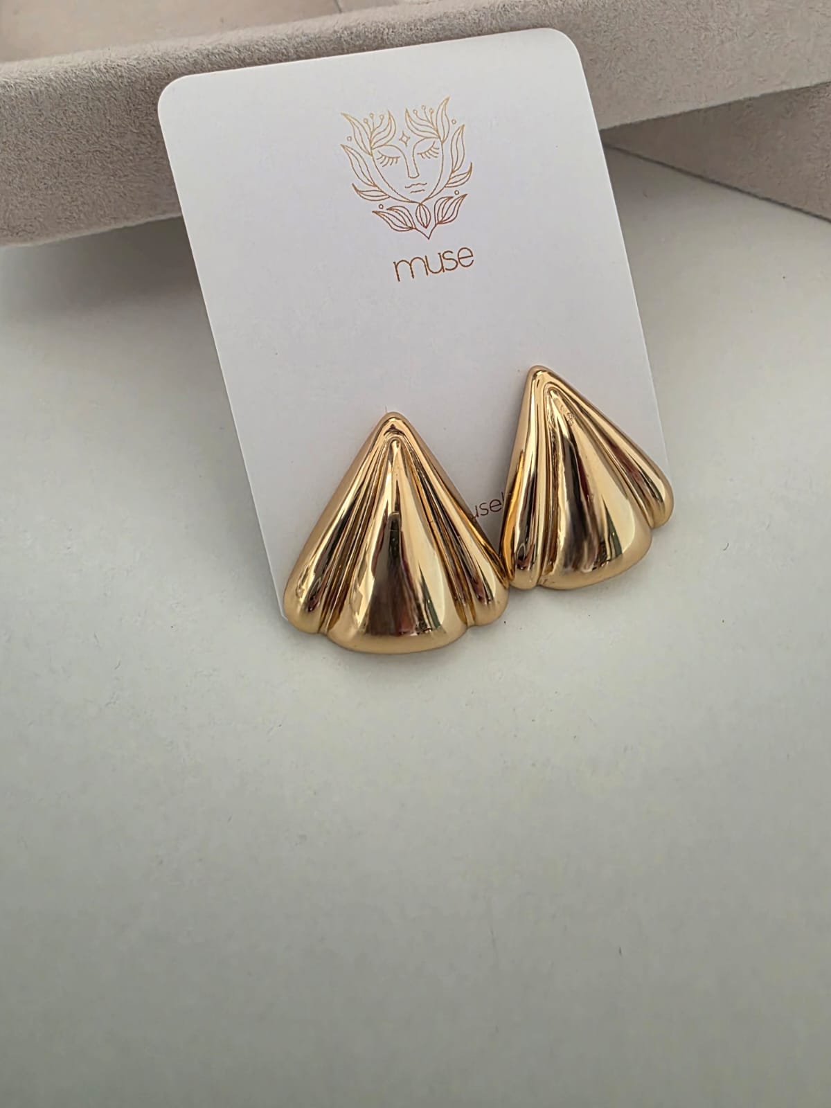 TRIANGLE  EARRINGS 
