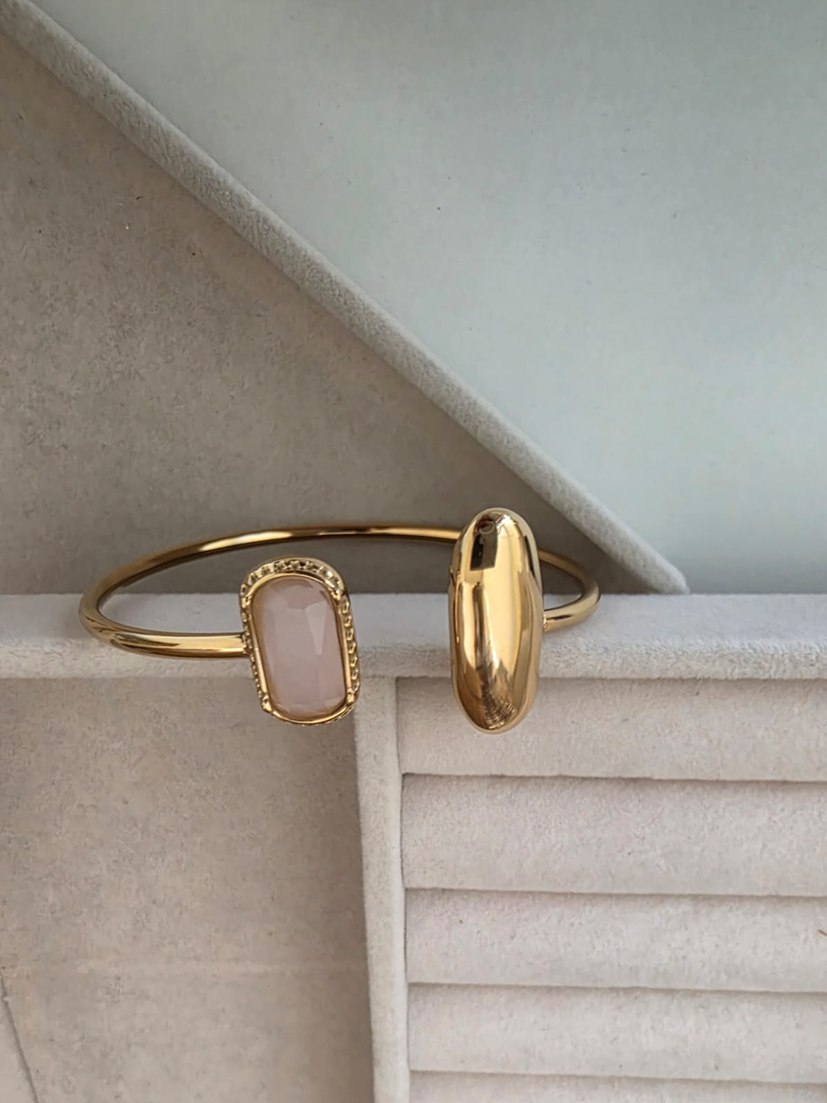 PINK AND GOLD OPEN BANGLE 