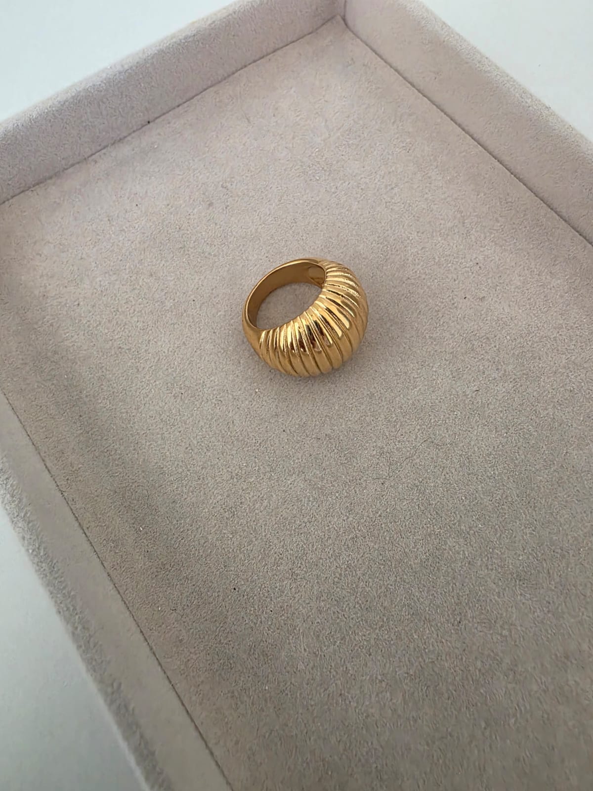 POUF RING 