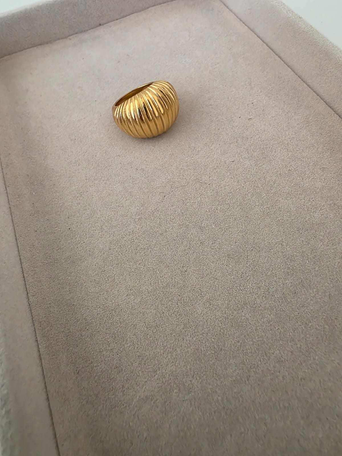 POUF RING 