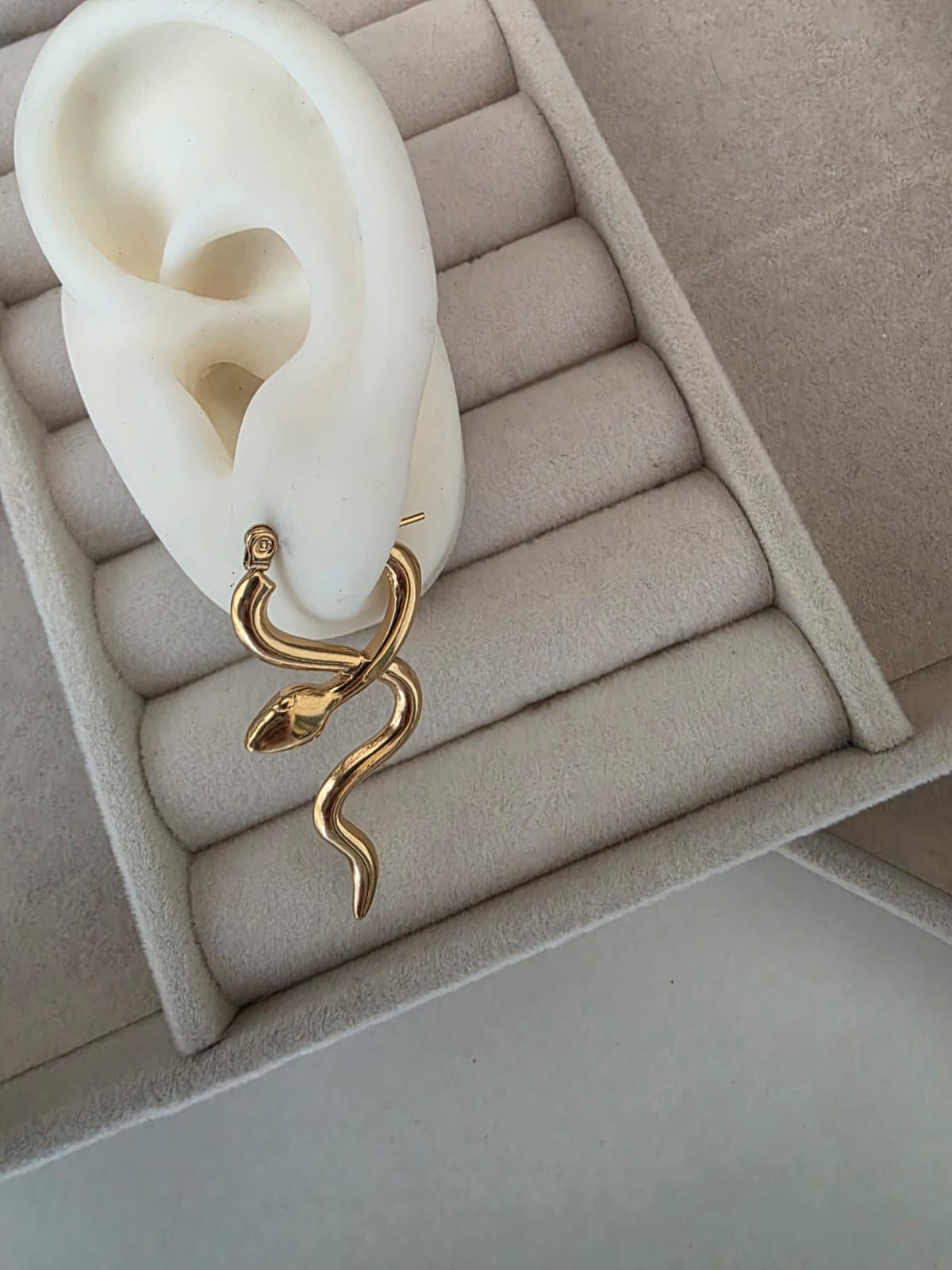 SERPENT EARRINGS 