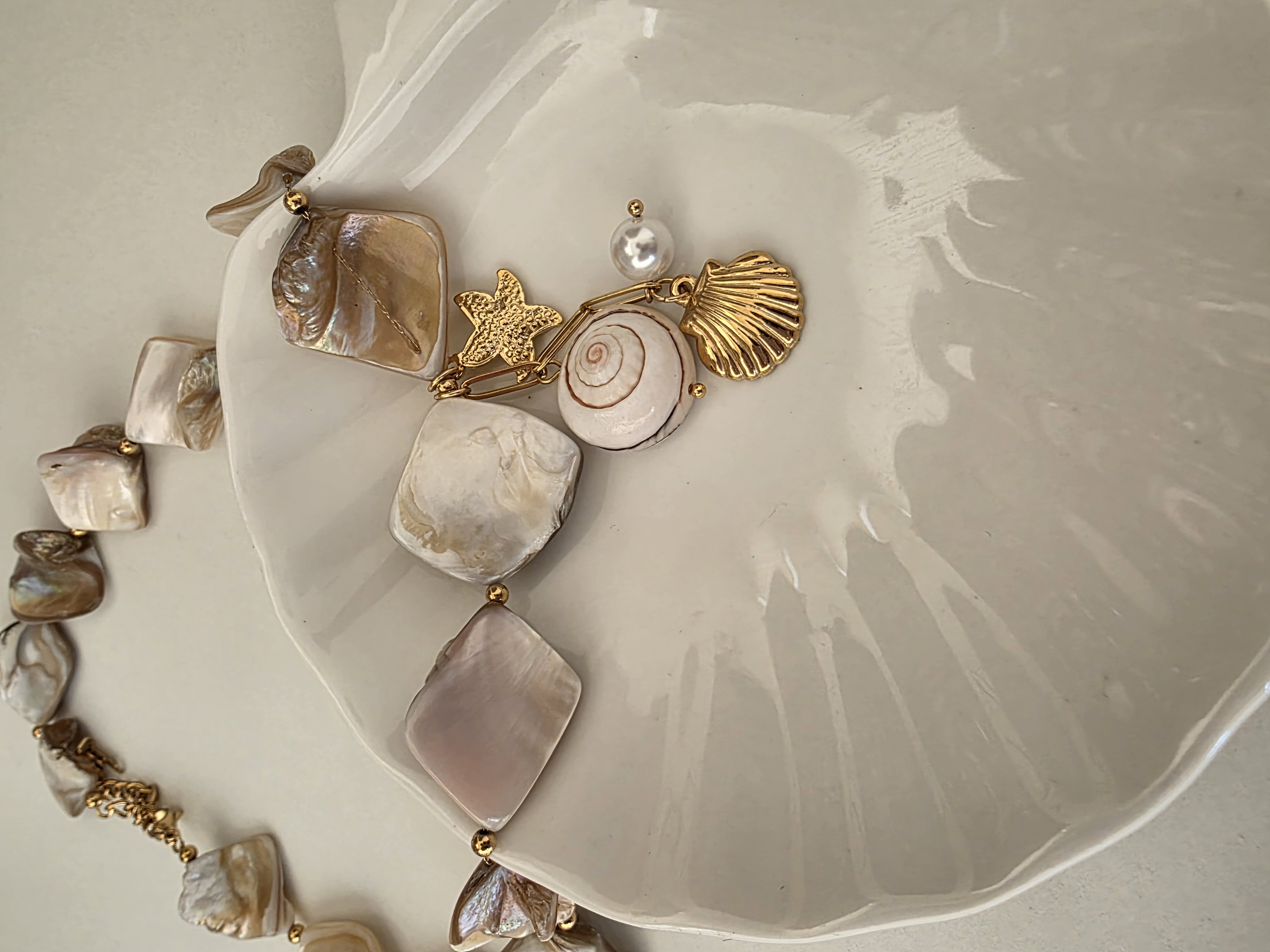 SHELLS  SUMMER NECKLACE 