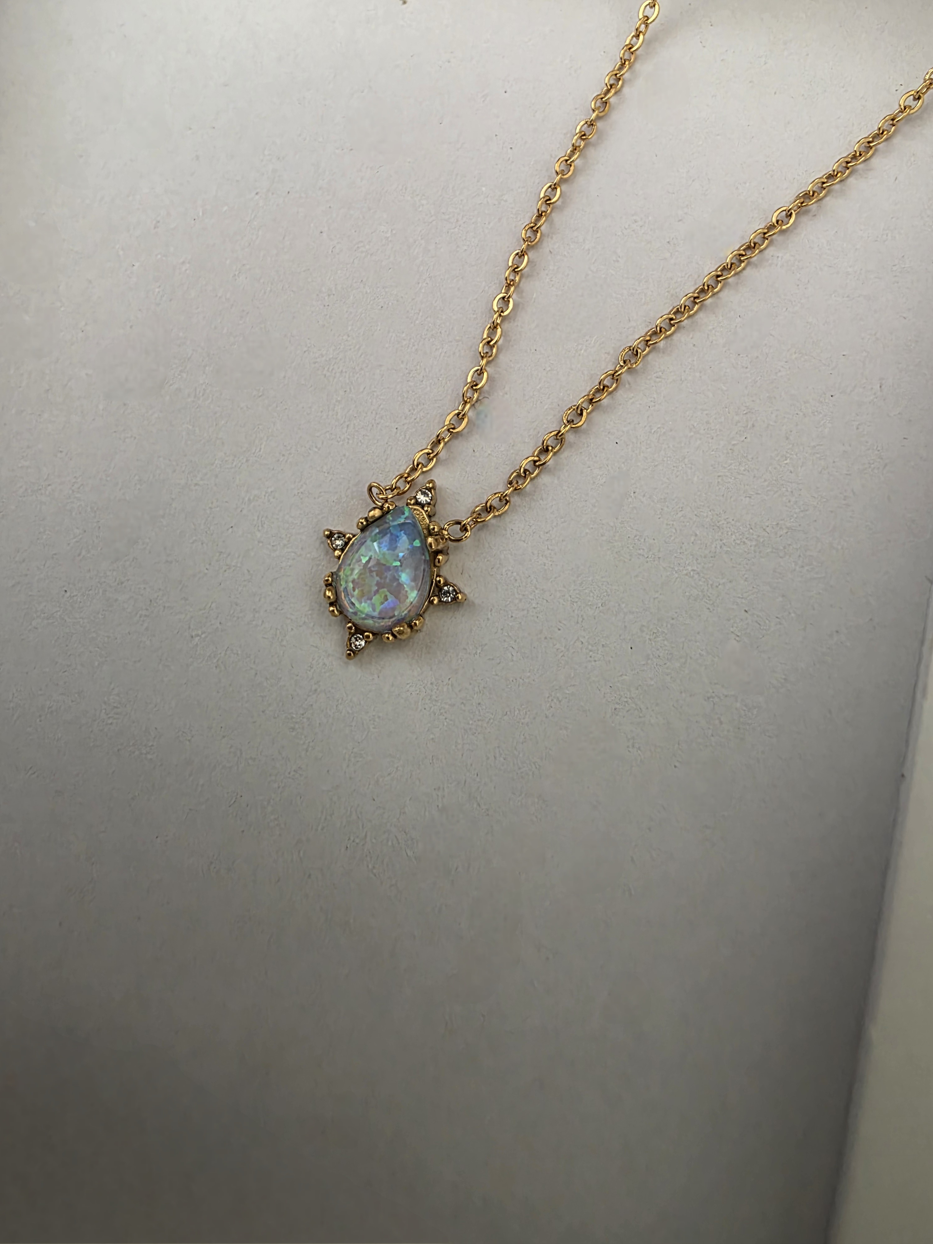 OPAL PEAR SHAPE NECKLACE