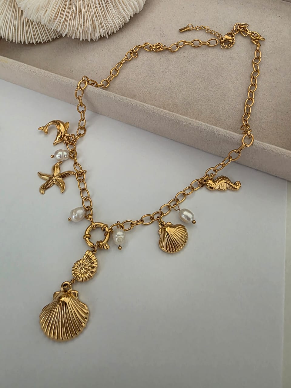 CHUNKY CHARMS NECKLACE