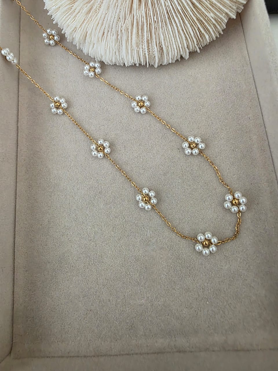 ANTONIA NECKLACE 