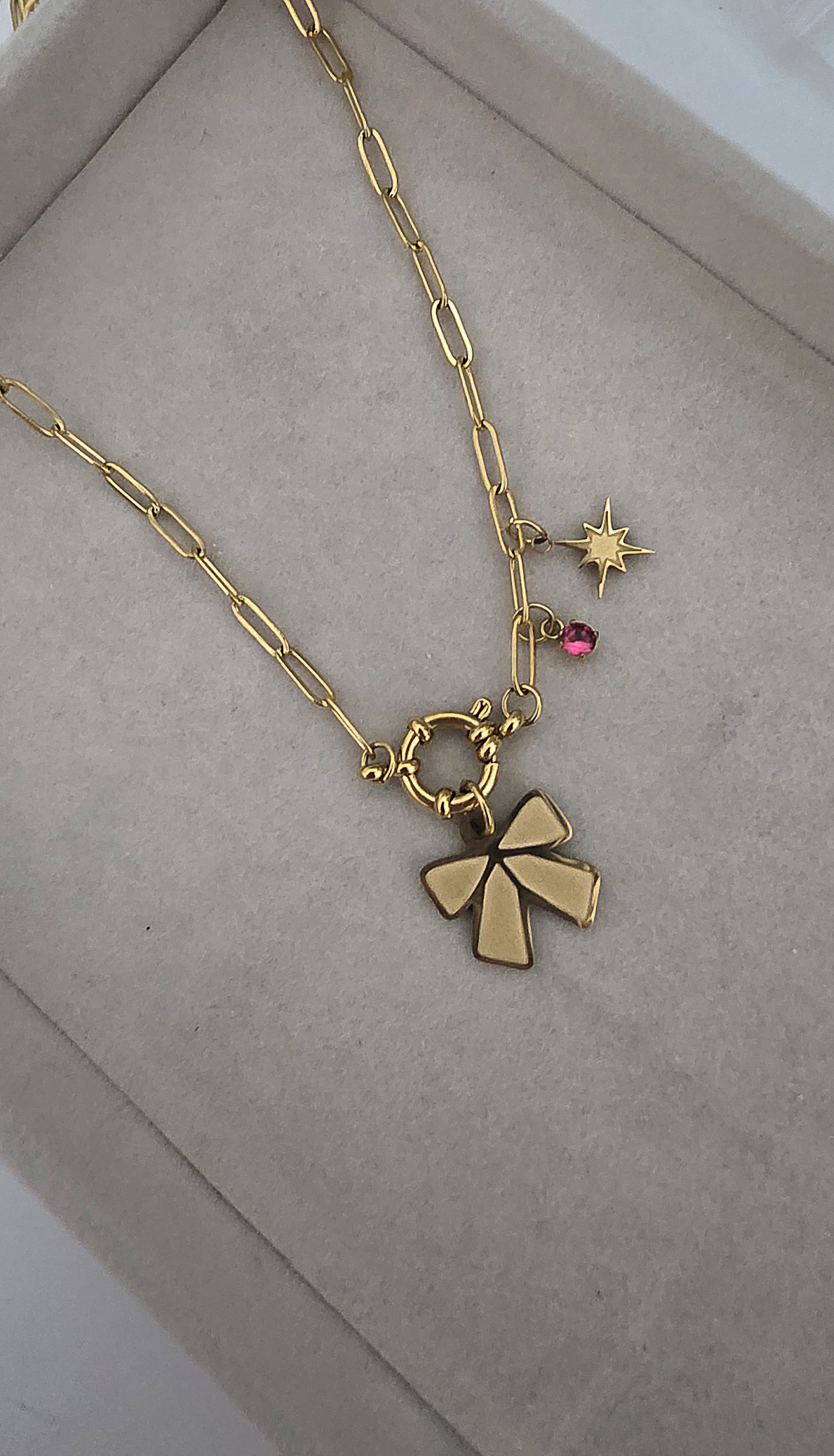 ETERNAL STAR NECKLACE