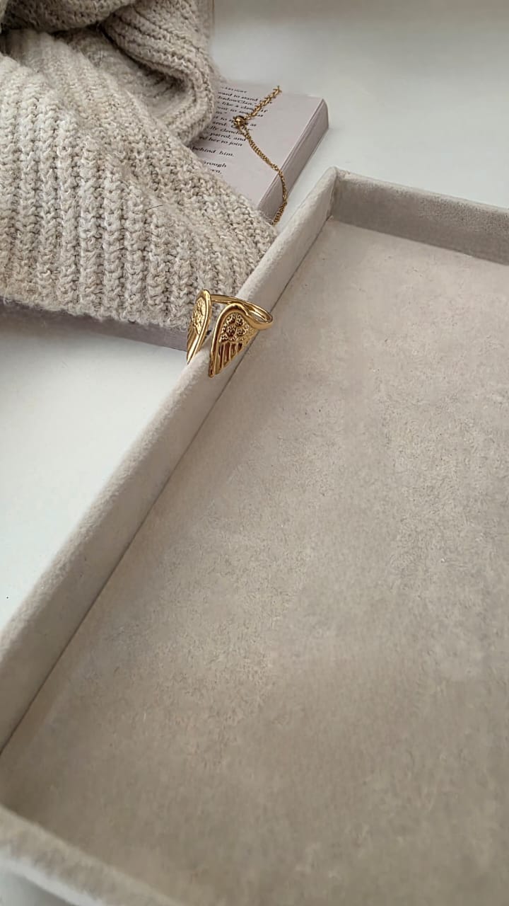WINGS RING 