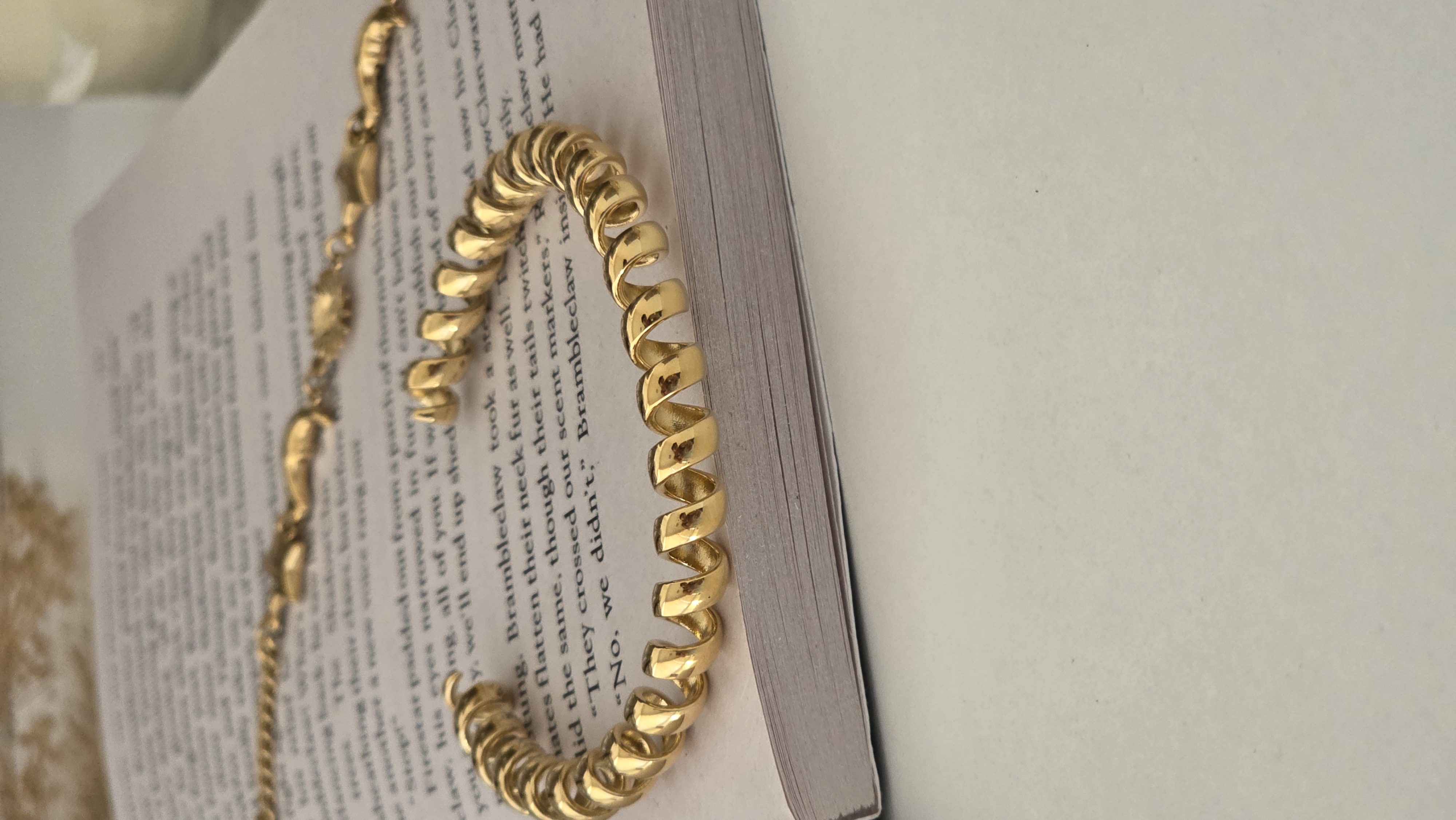 RADIANt BLOOM BRACELET