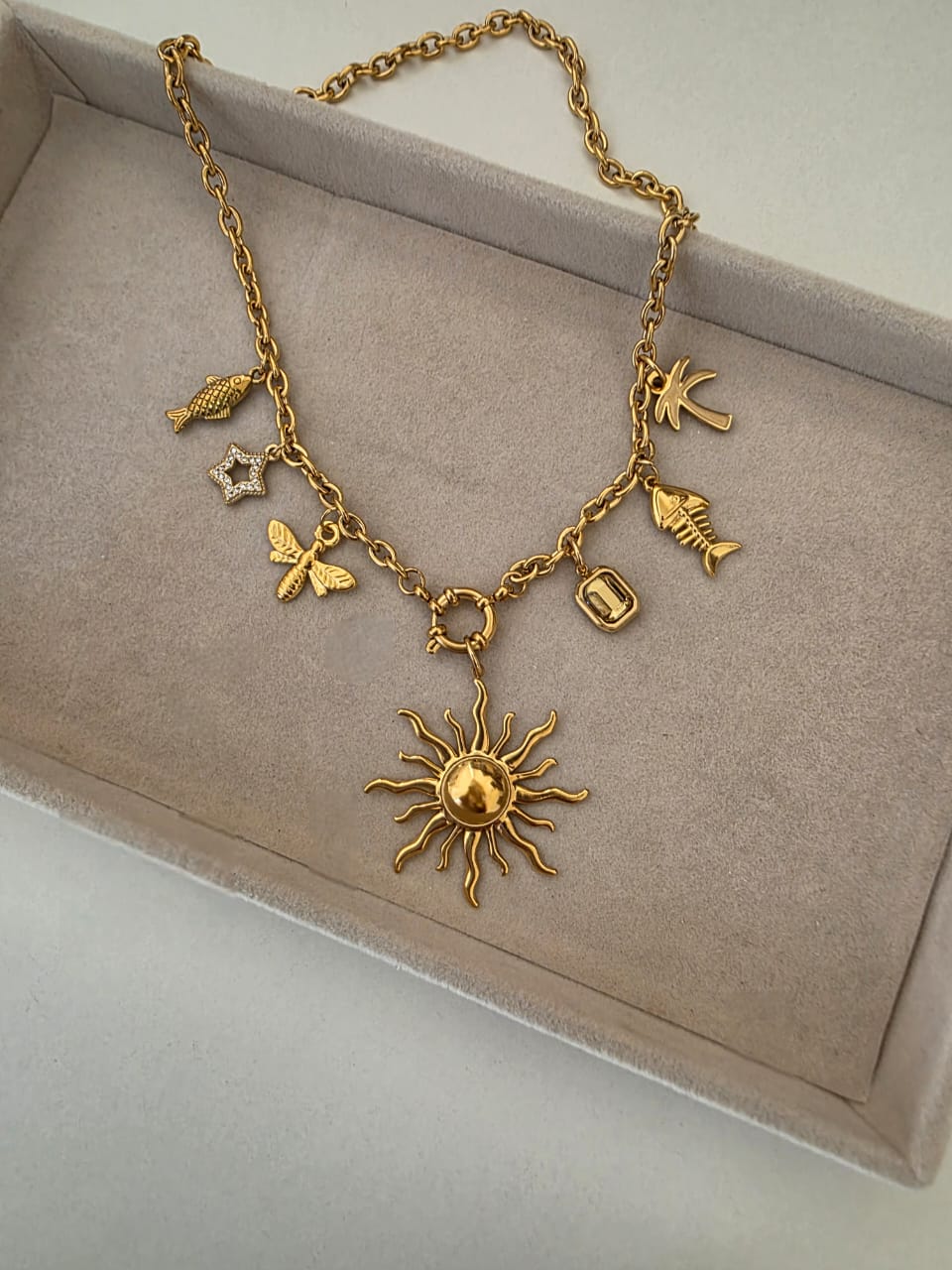 KINGA NECKLACE