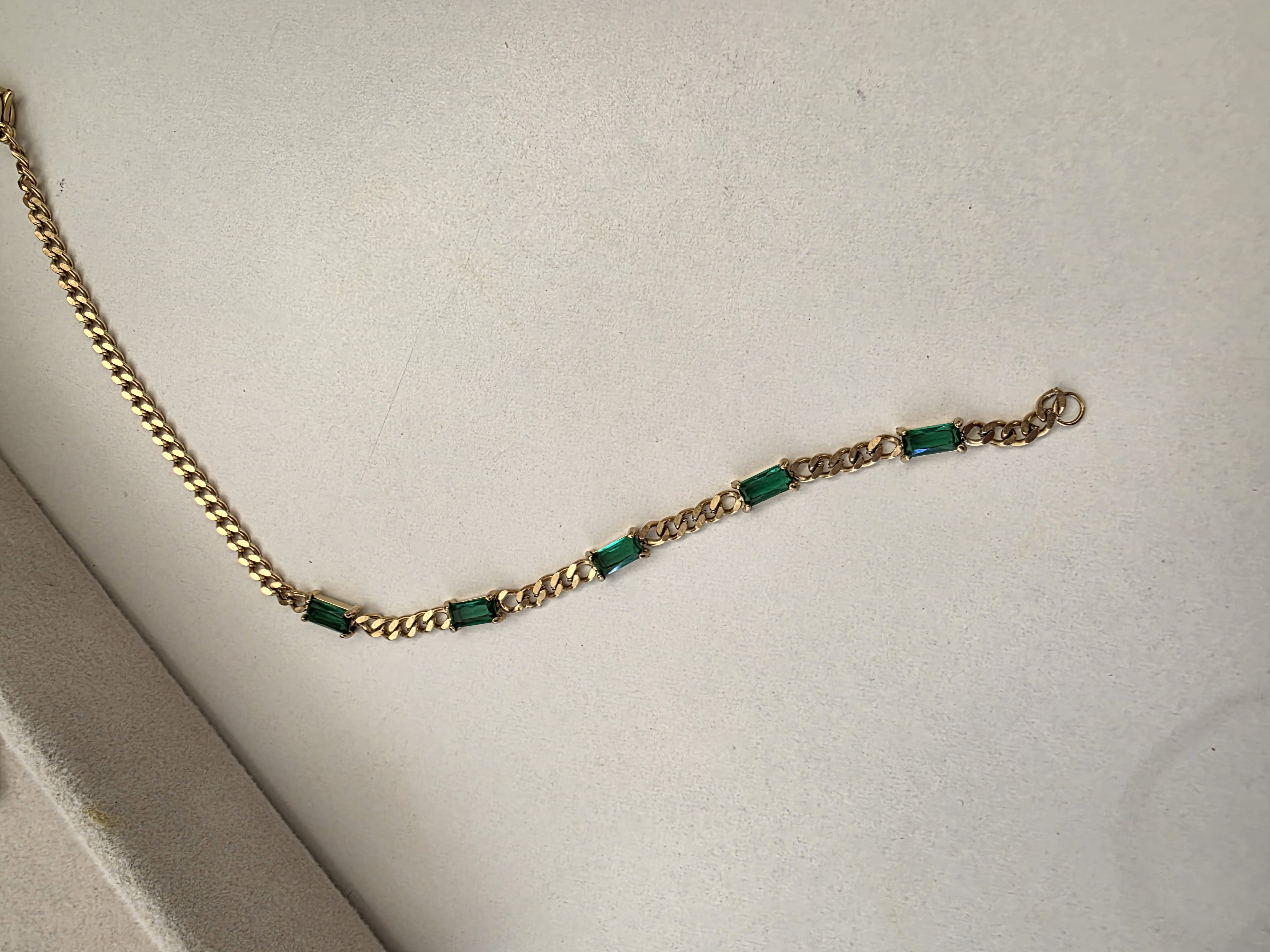 GREEN STONE BRACELET