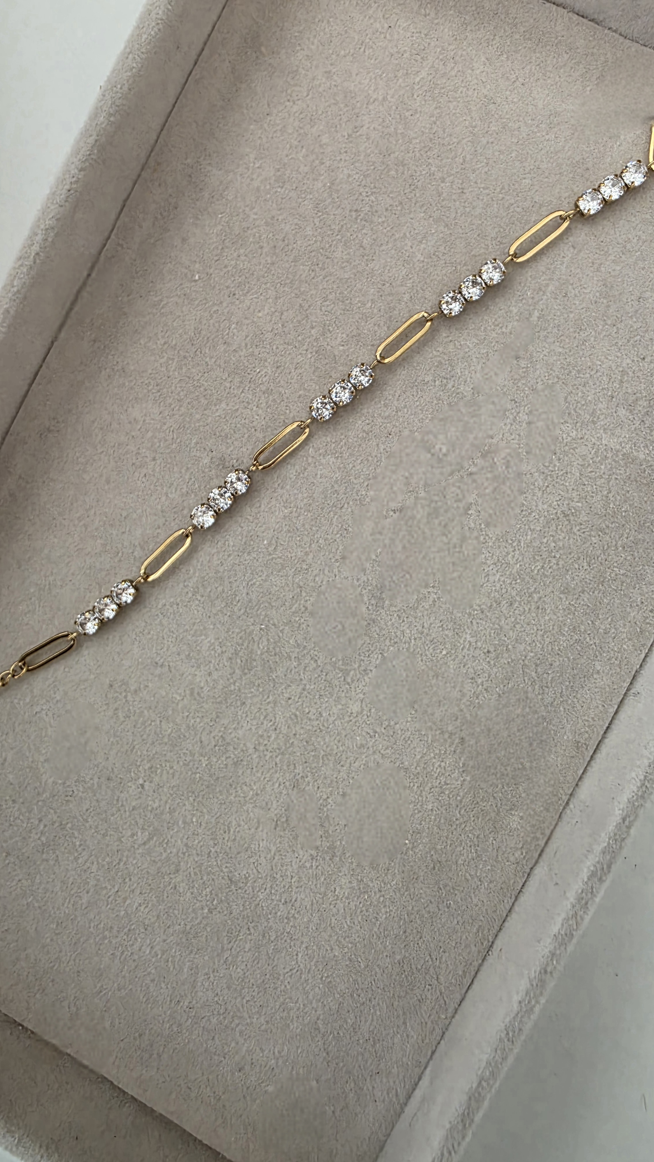 GOLDEN AURA BRACELET