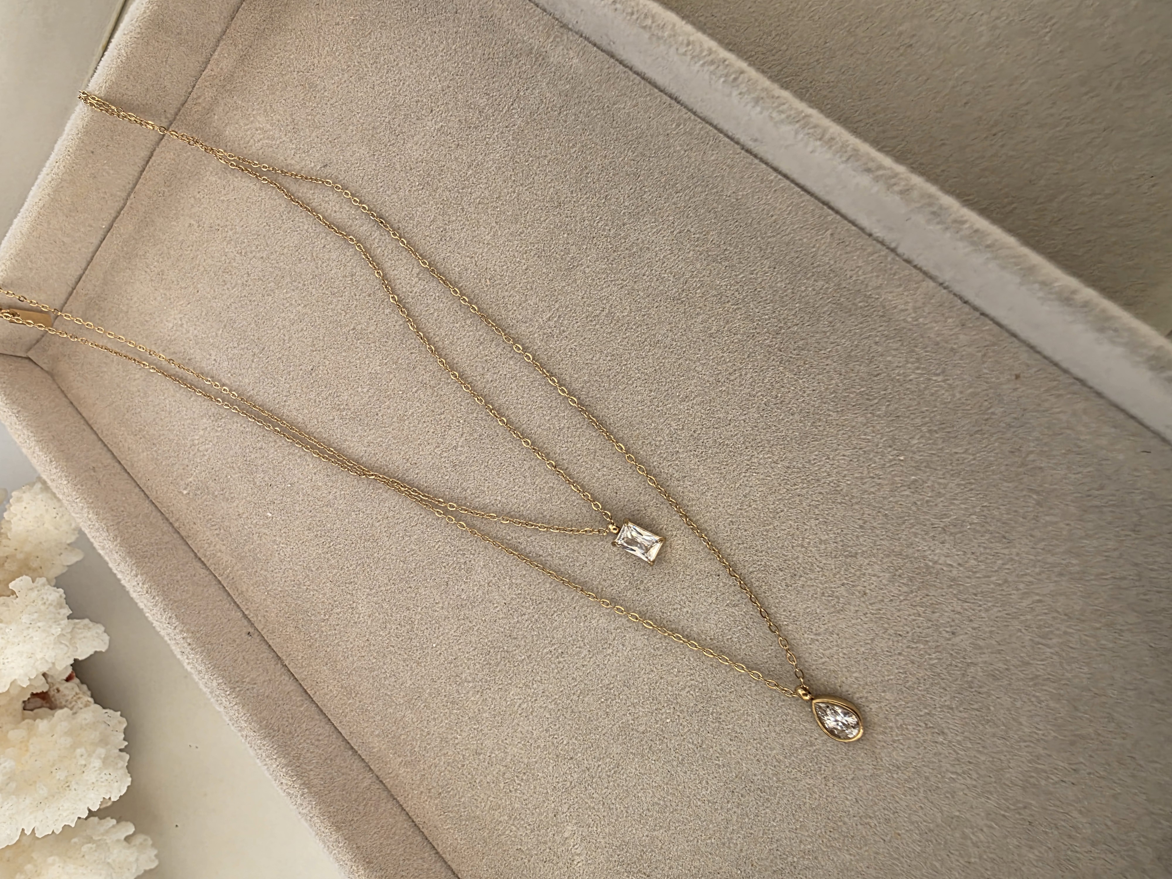 DOUBLE LAYER NECKLACE 