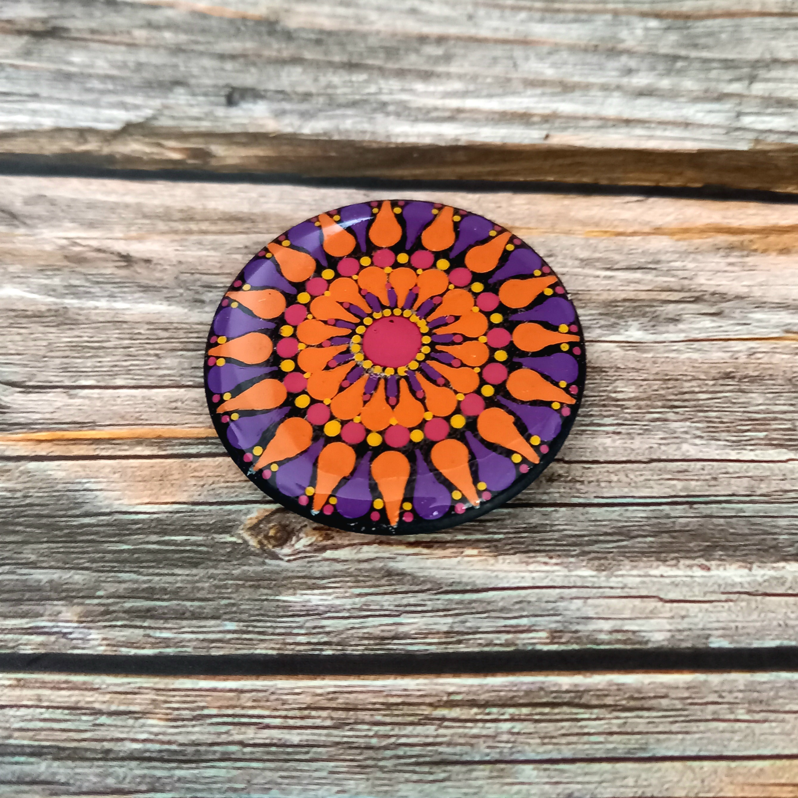 Magnet violet et orange