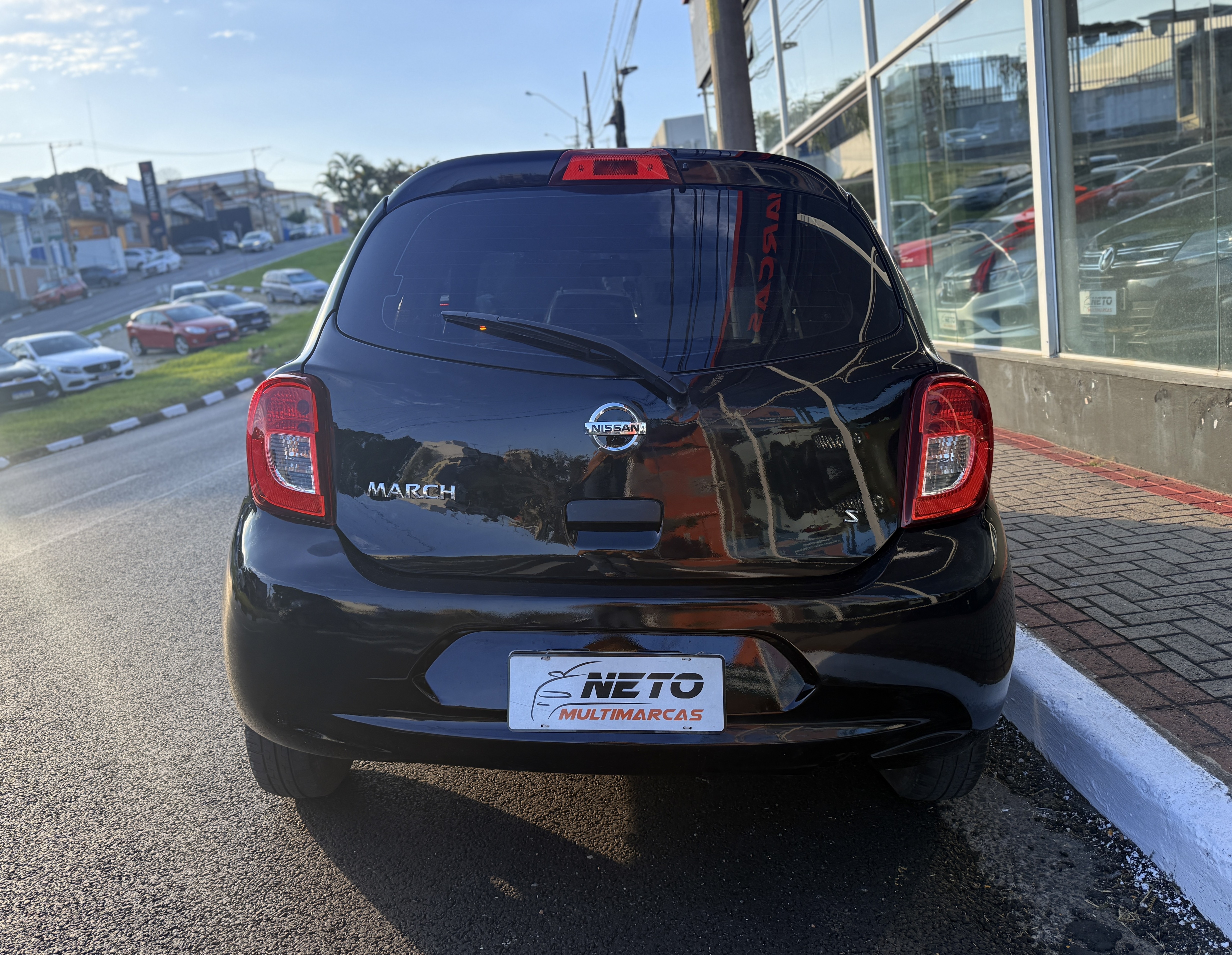 NISSAN - March 1.0 S 2017/2017
