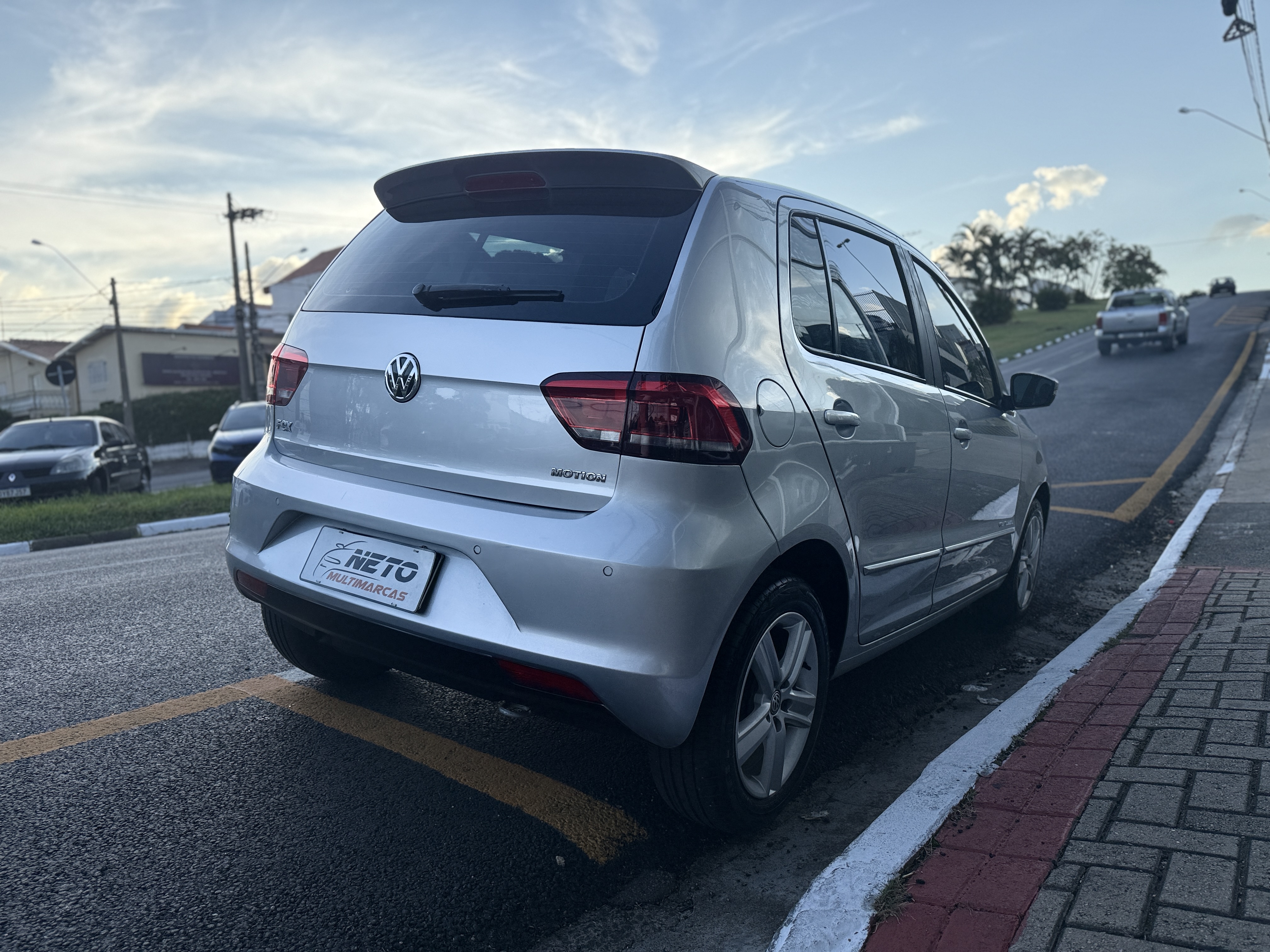 VW - Fox 1.6 Comfortline iMotion 2015/2016