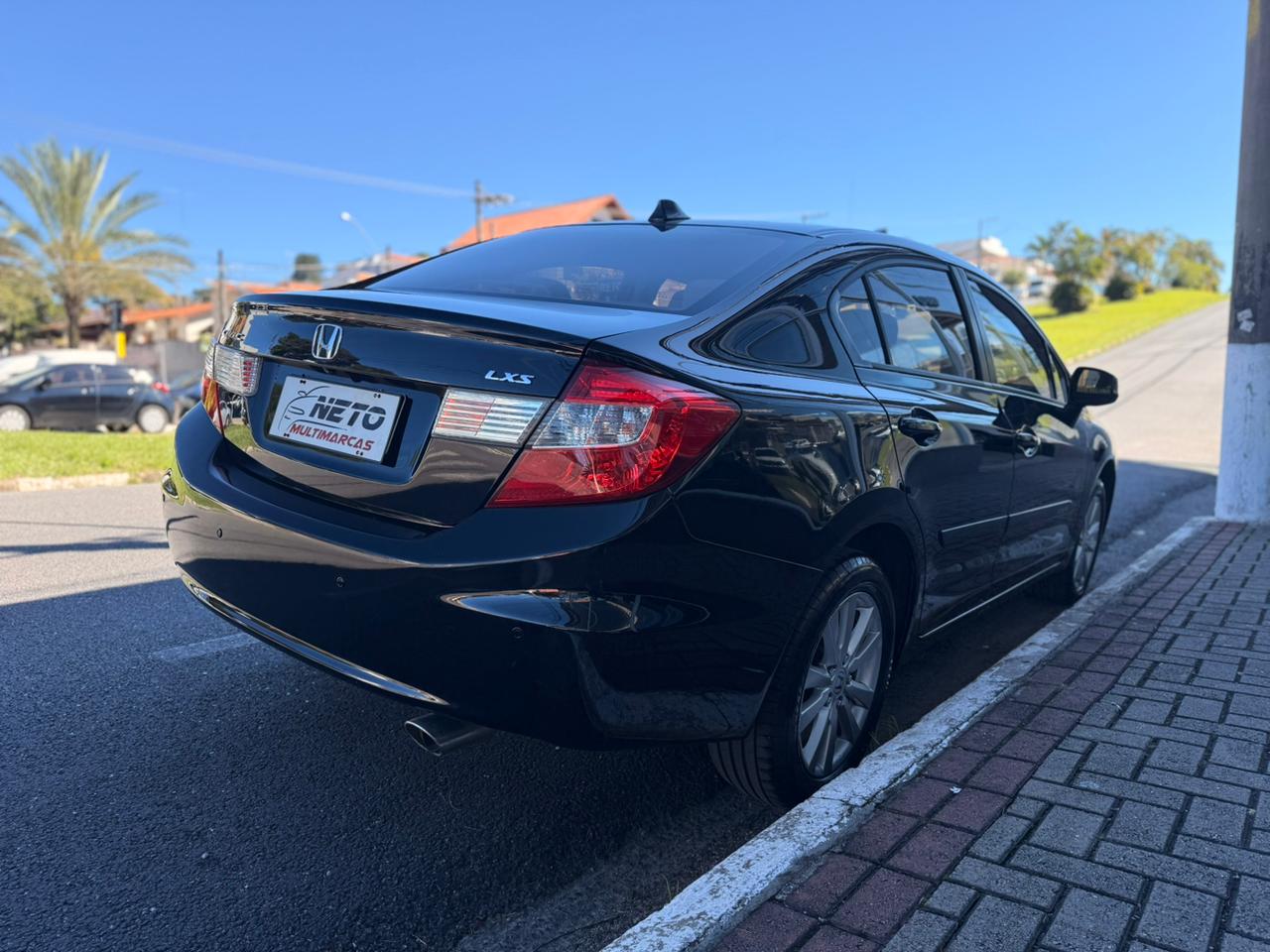 HONDA - Civic LXS 1.8 Flex Automático 2016