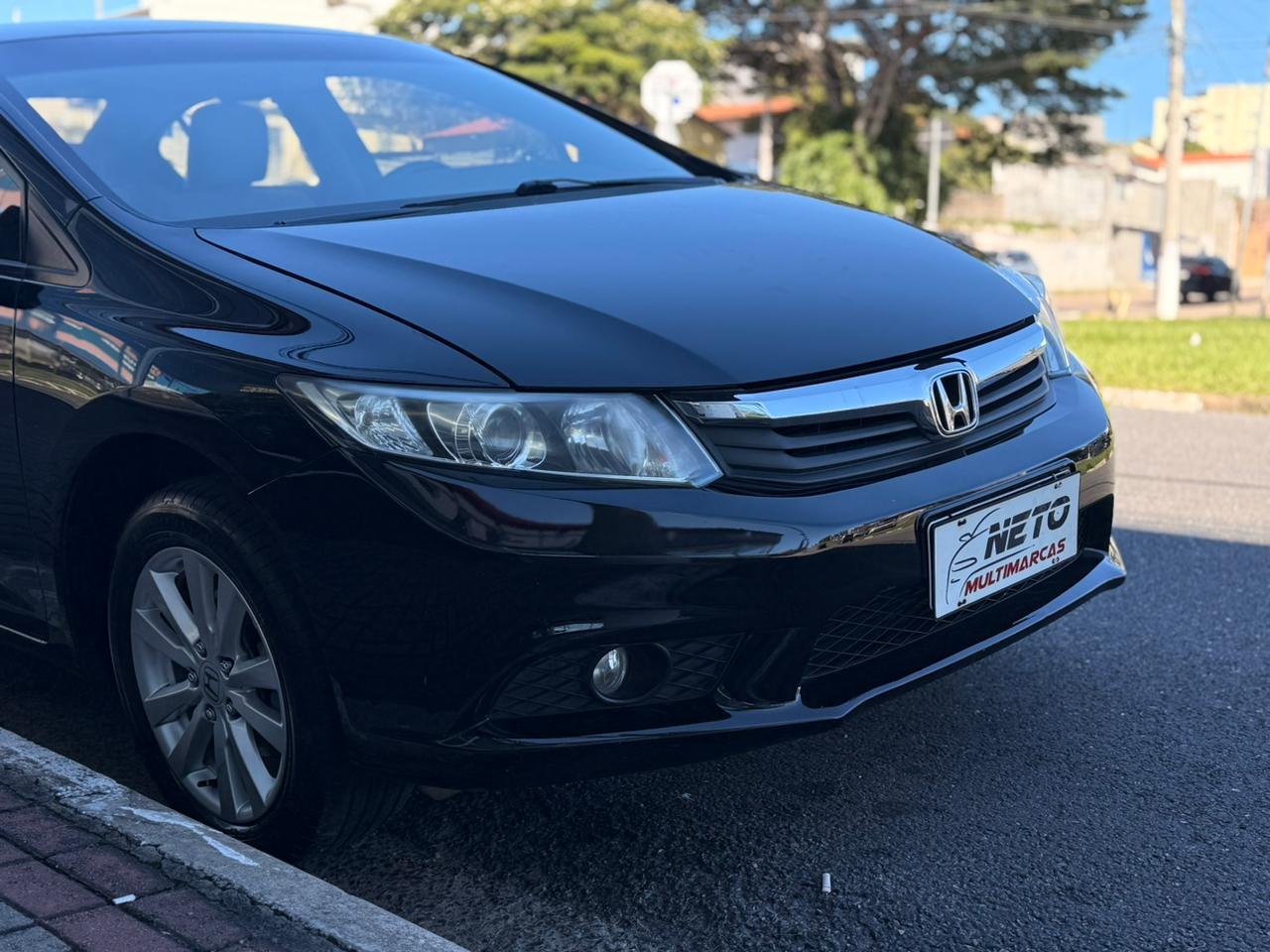 HONDA - Civic LXS 1.8 Flex Automático 2016