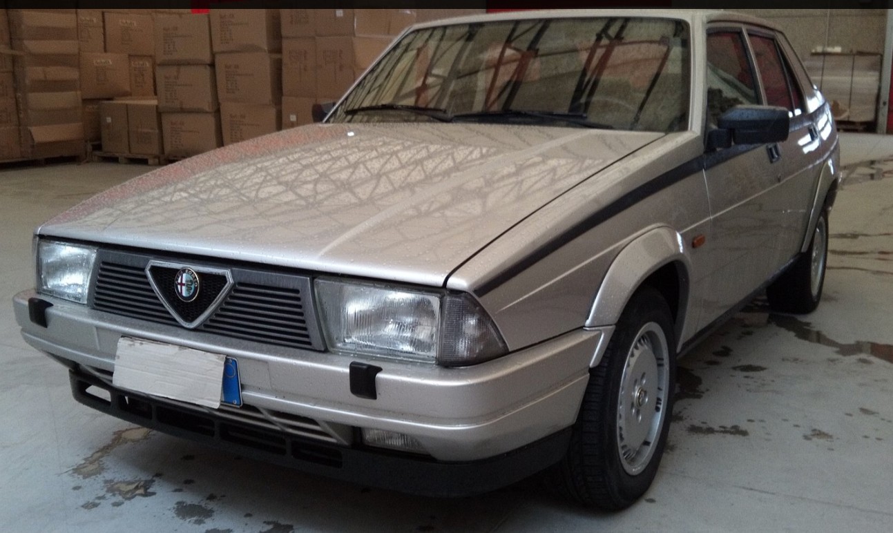 Alfa Romeo 75 1.8 Turbo 1a serie - 1989
