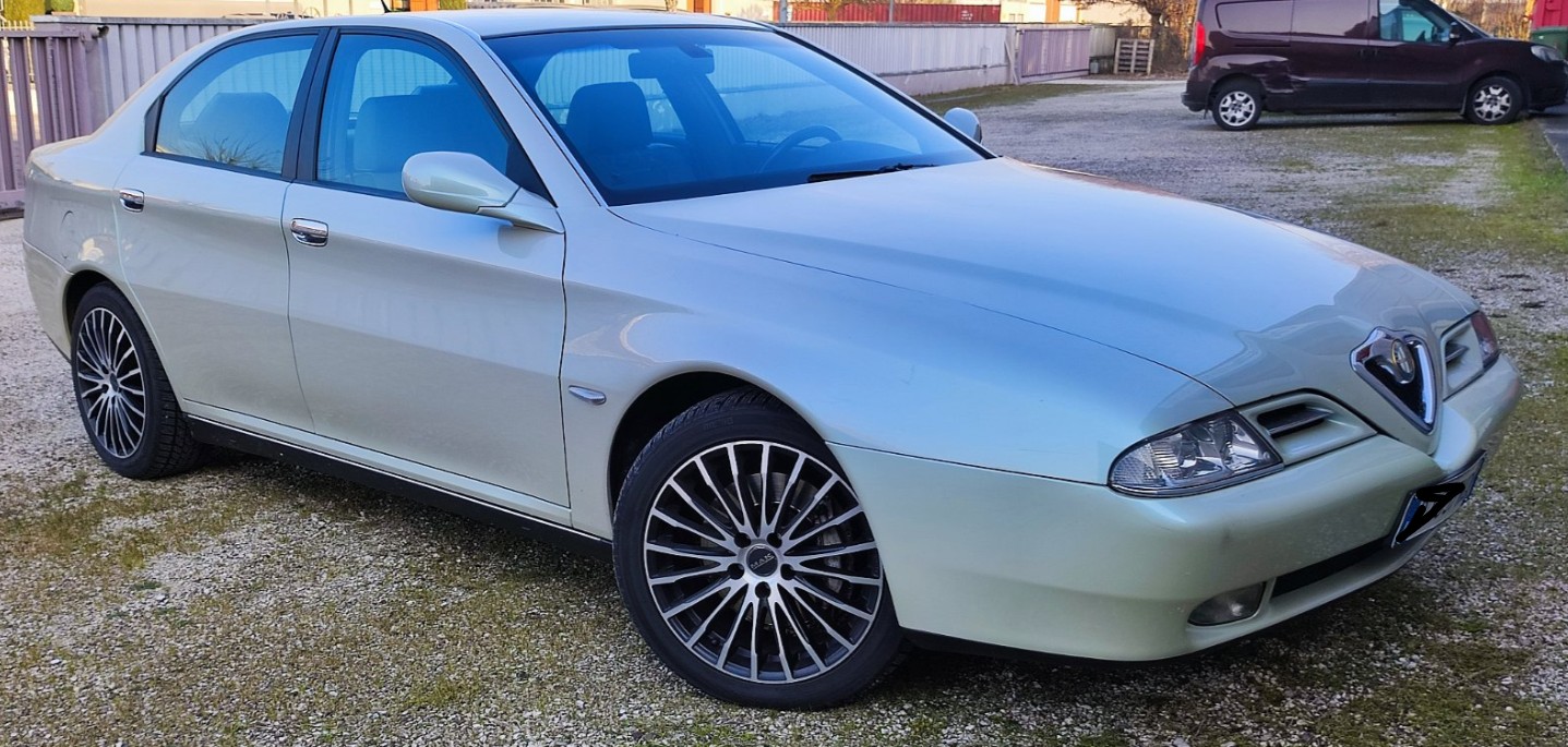 Alfa Romeo 166 2.0 Turbo V6 - 2000