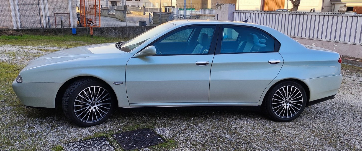 Alfa Romeo 166 2.0 Turbo V6 - 2000