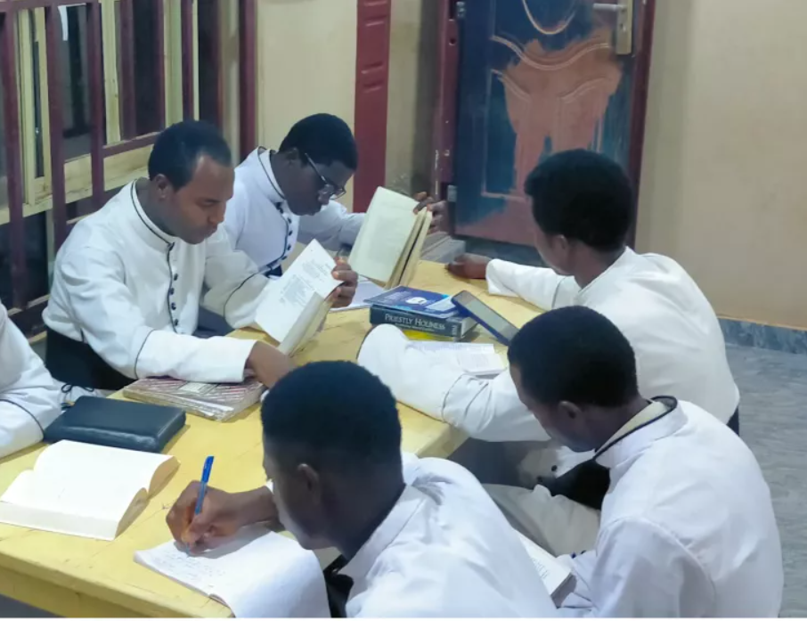 Send a Douay Rheims Bible to the Seminarians