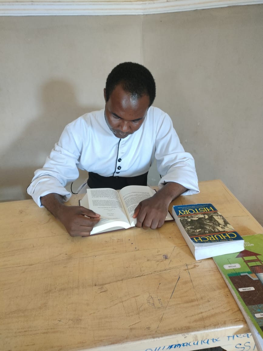 Send a Douay Rheims Bible to the Seminarians