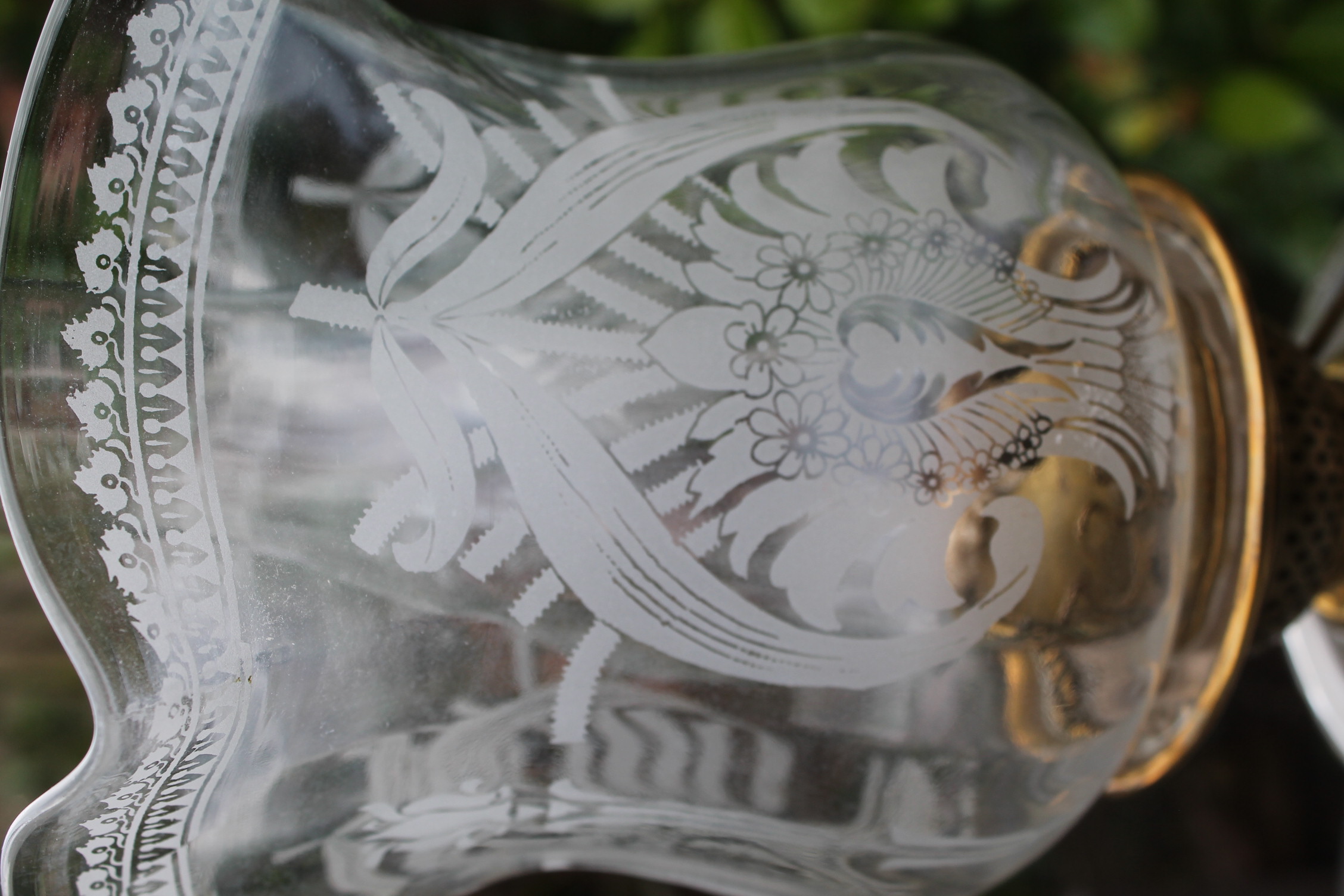 Edwardian cut glass oil lamp