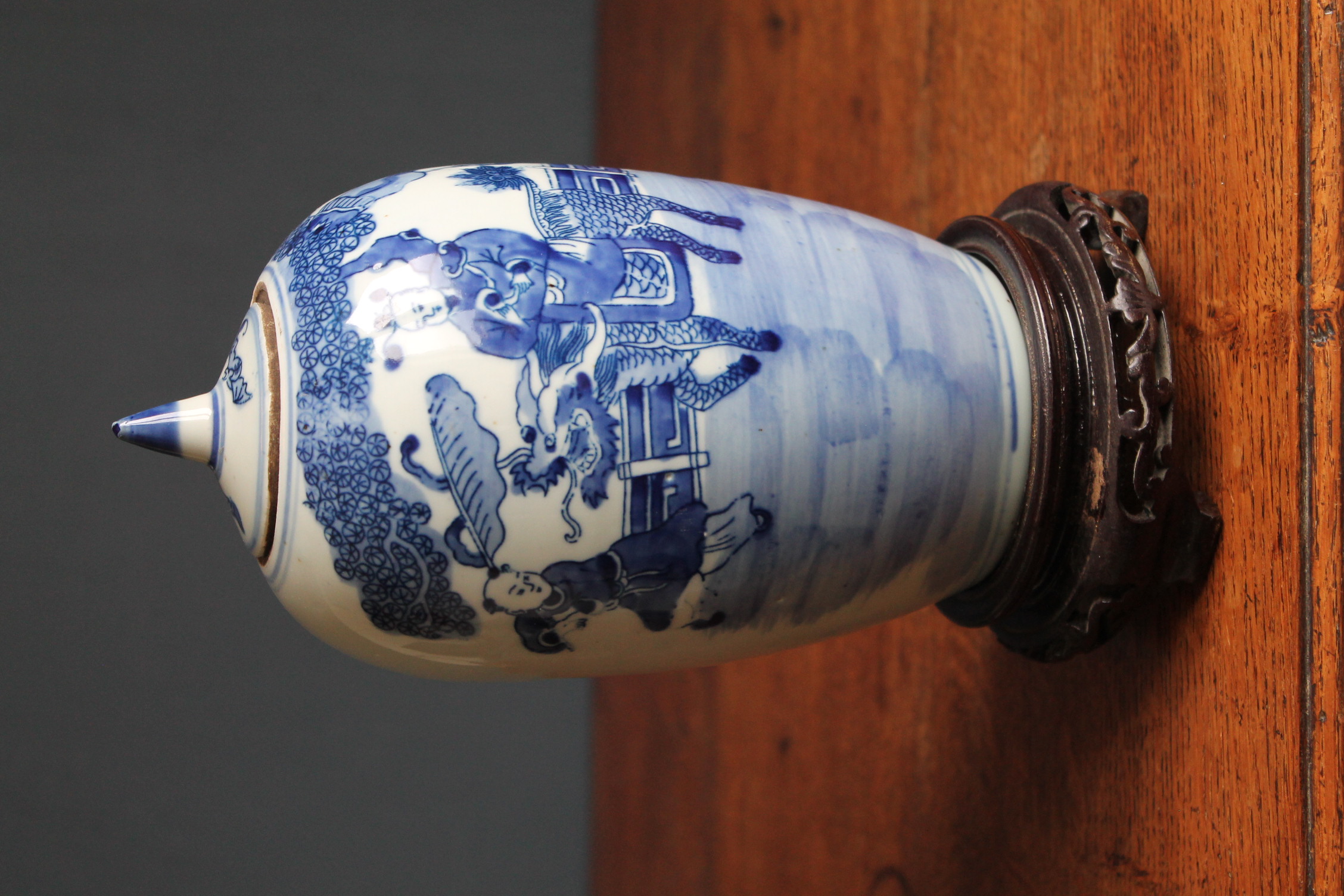 Chinese Qing Dynasty Lidded Jar