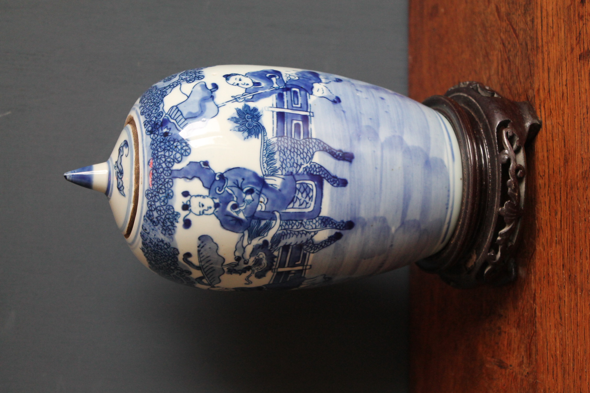 Chinese Qing Dynasty Lidded Jar