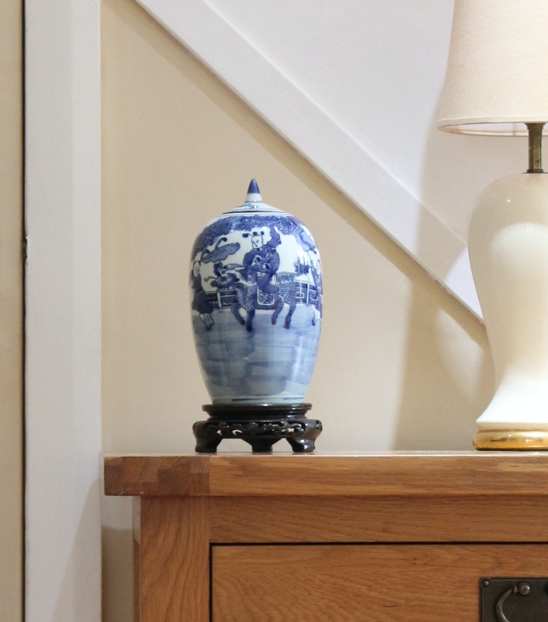 Chinese Qing Dynasty Lidded Jar