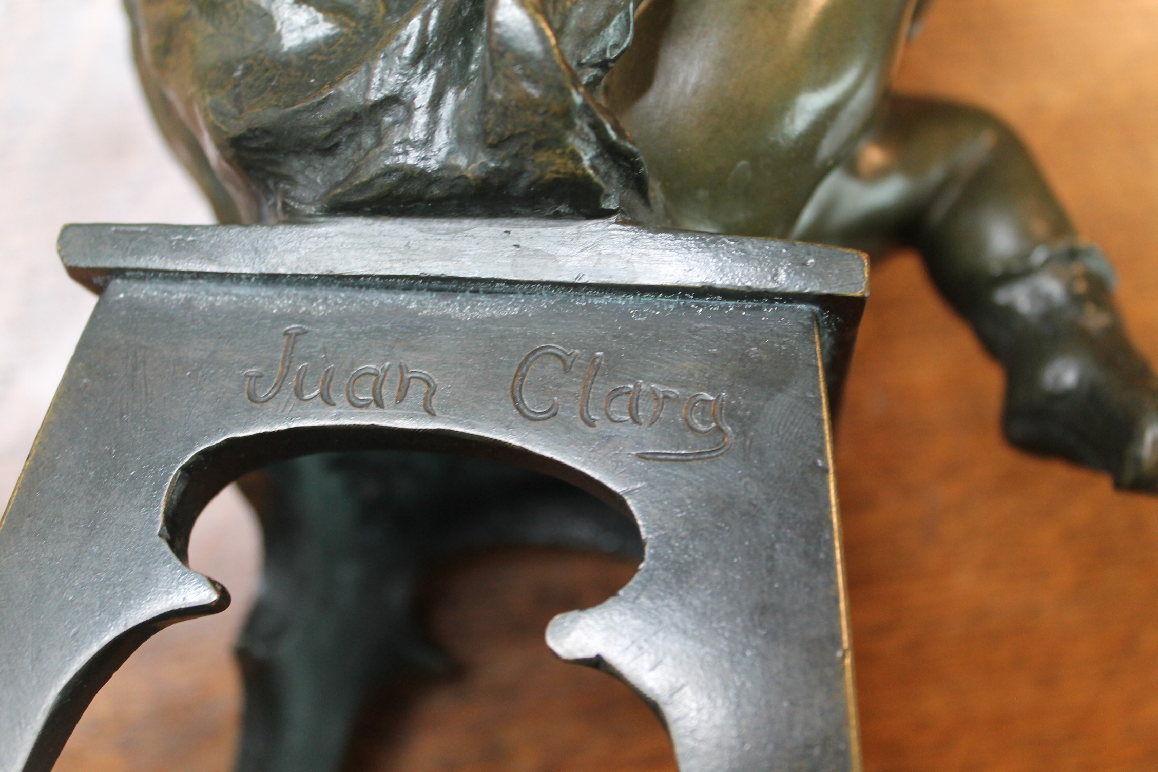 Juan Clara Bronze