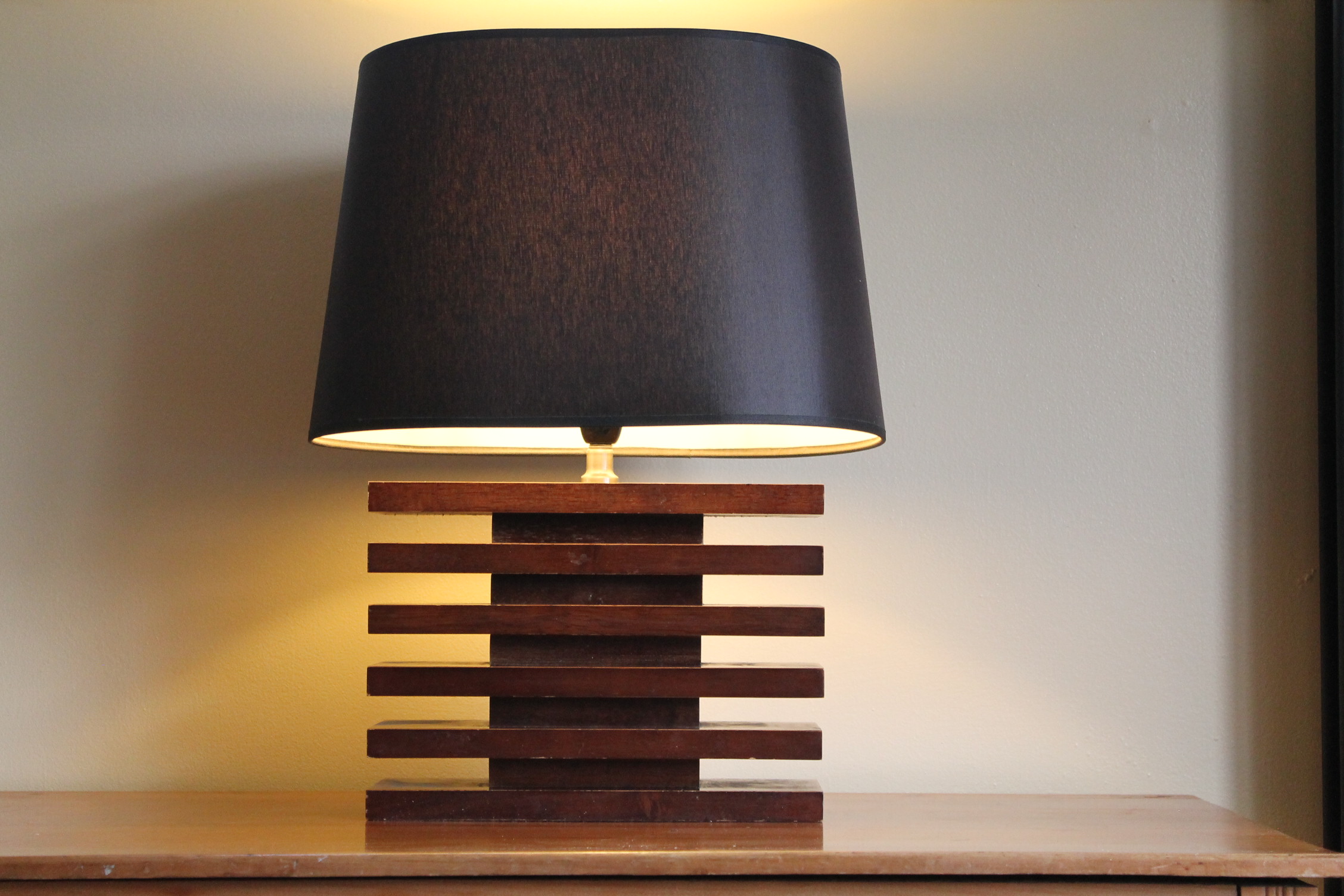 Mid 20th Century style table lamp 