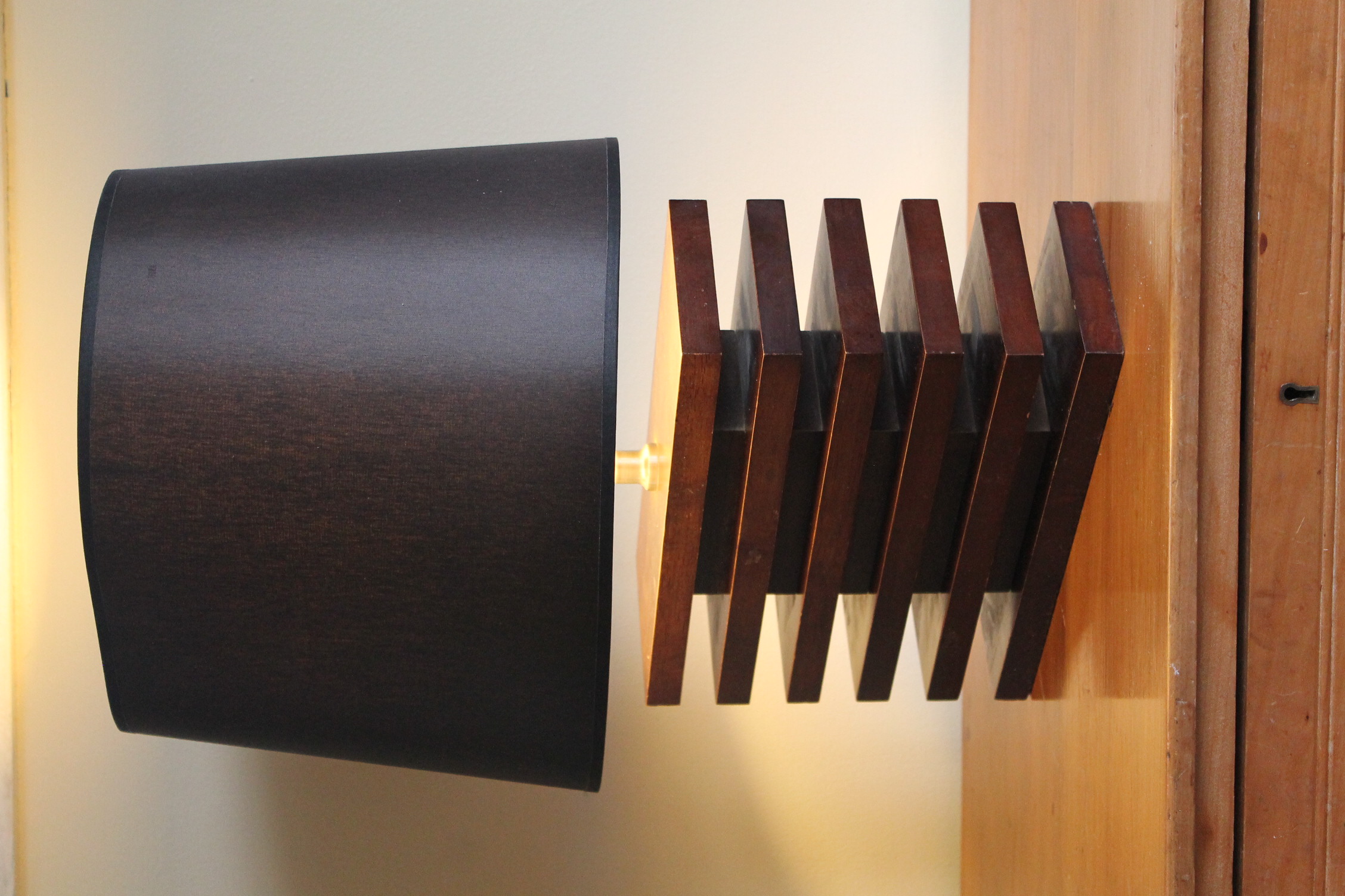 Mid 20th Century style table lamp 