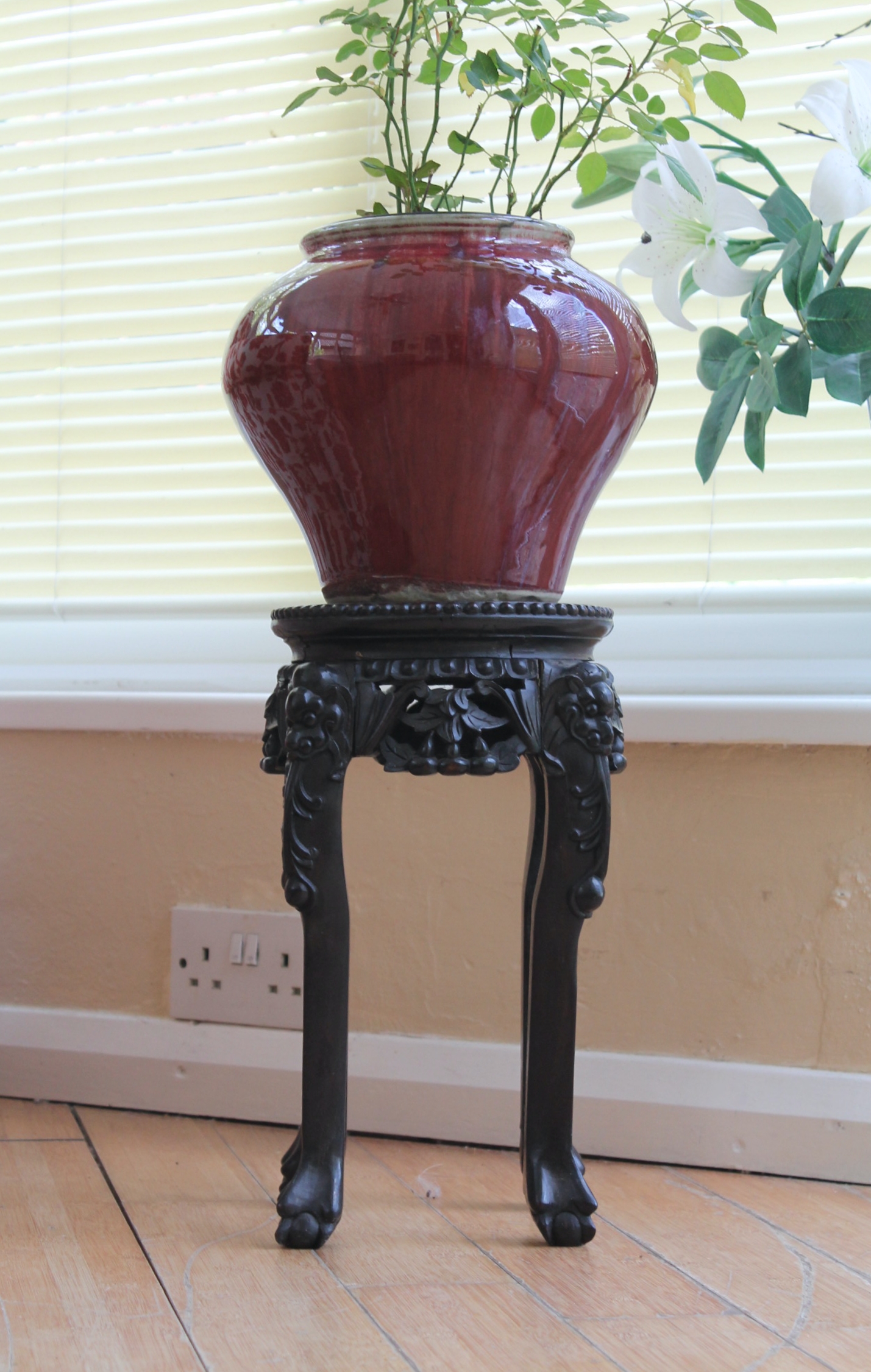 Chinese Rosewood Jardiniere Stand