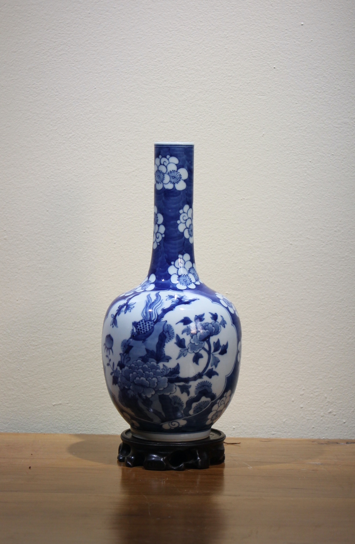 Chinese Qing Dynasty Bottle Vase