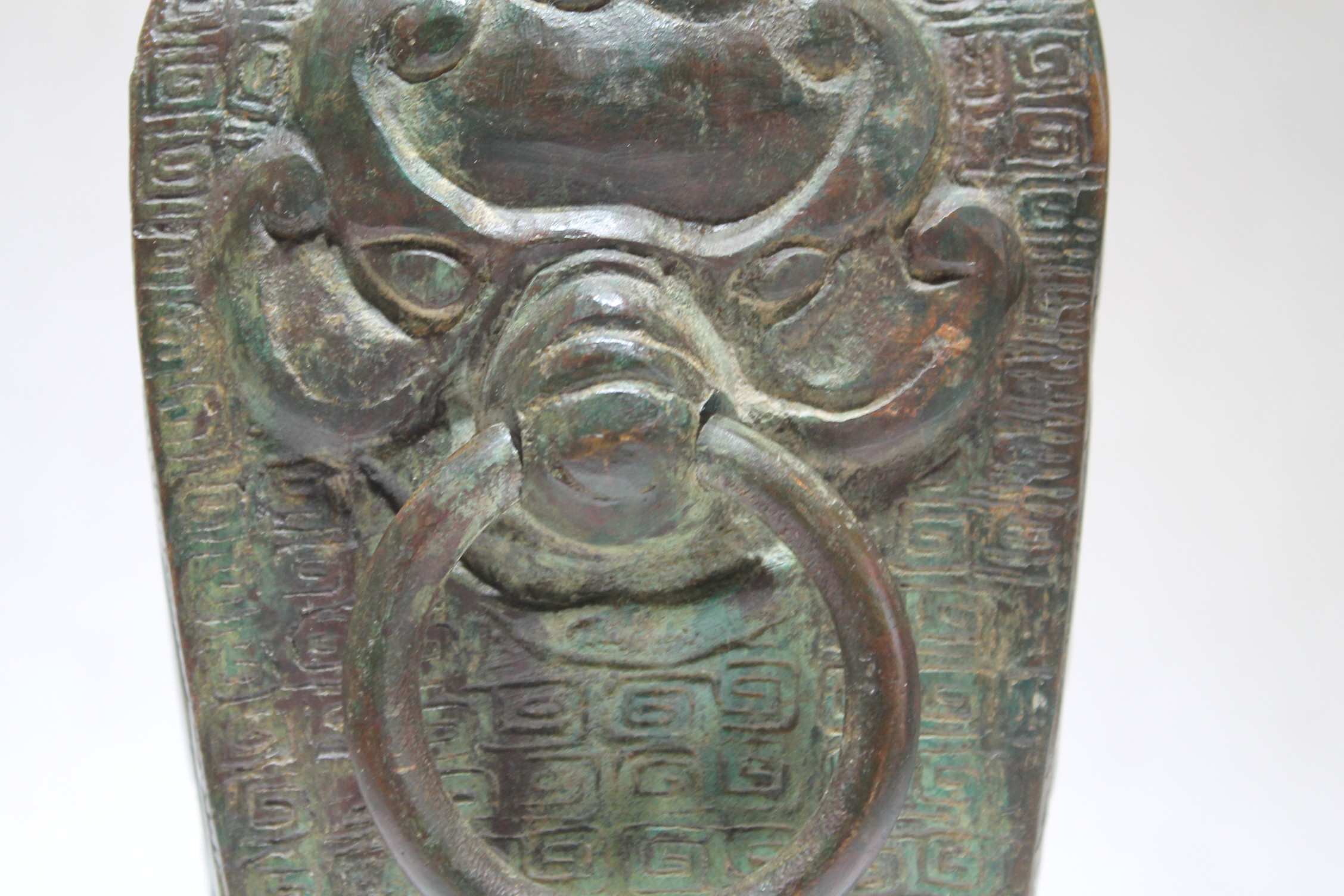 Chinese Bronze archaic style vessel