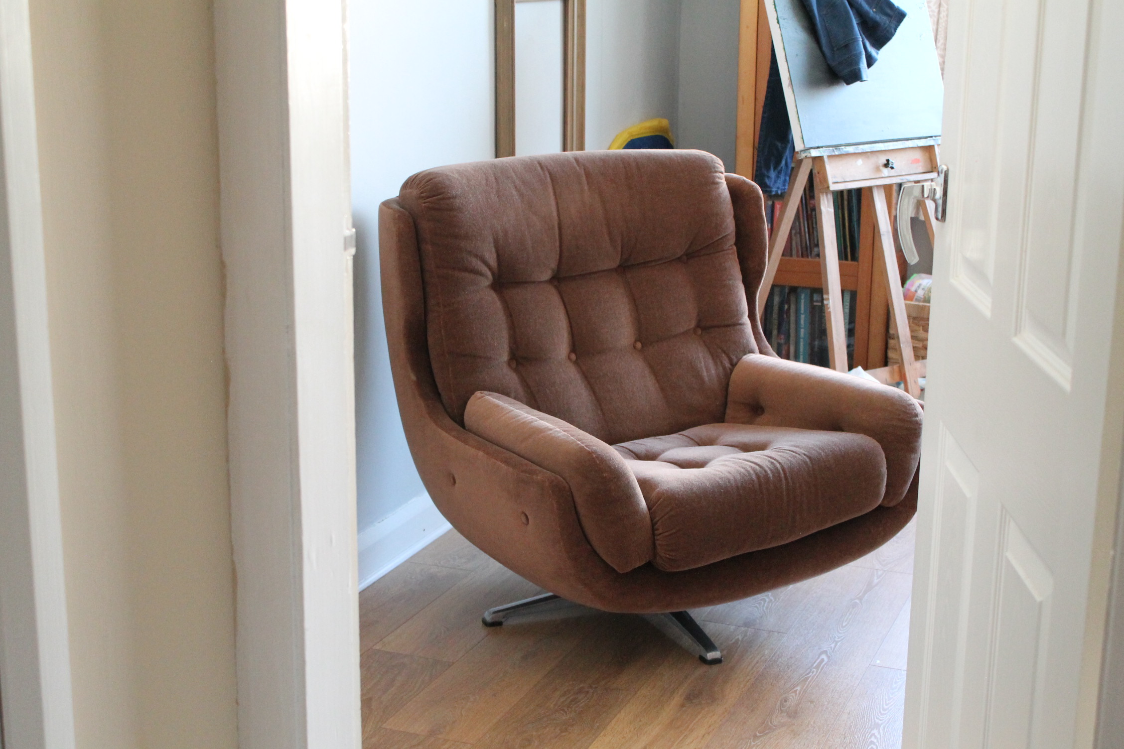 Vintage Englender Egg Chair