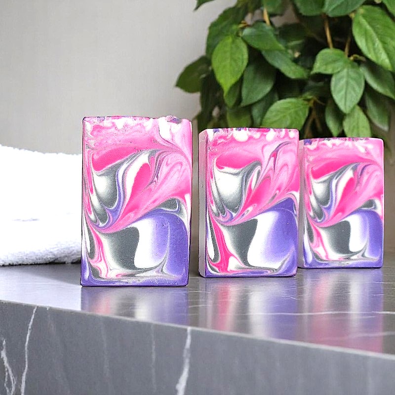 Mystique - pink grapefruit scent