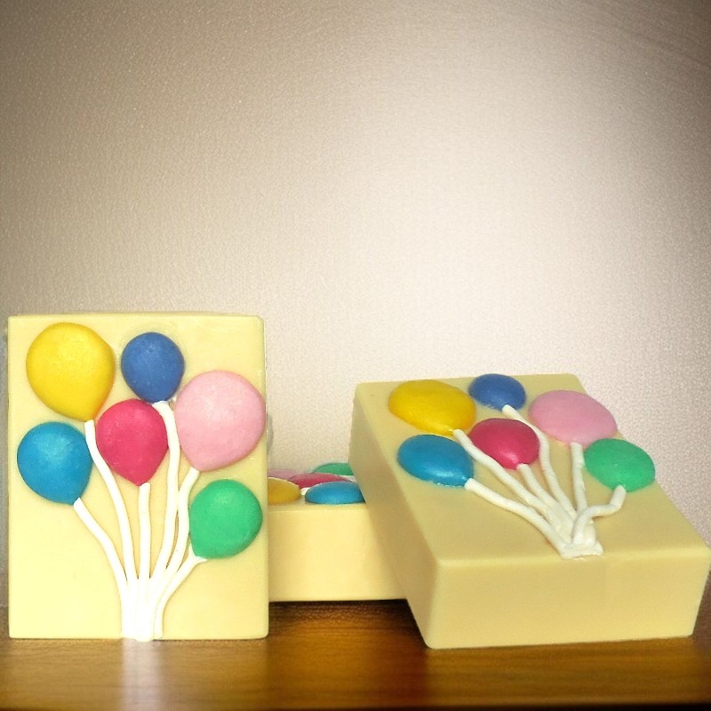 Celebrate! -- raspberry lemonade scent