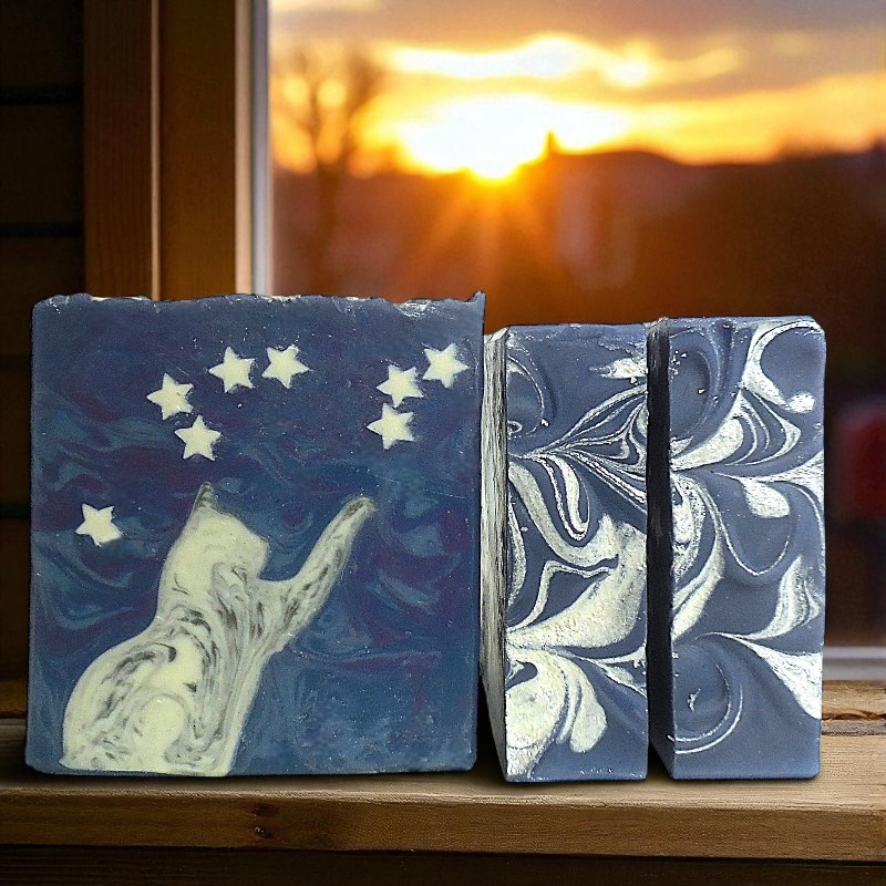 Wishing on a Star - the soap kitty and stars extend through the bar